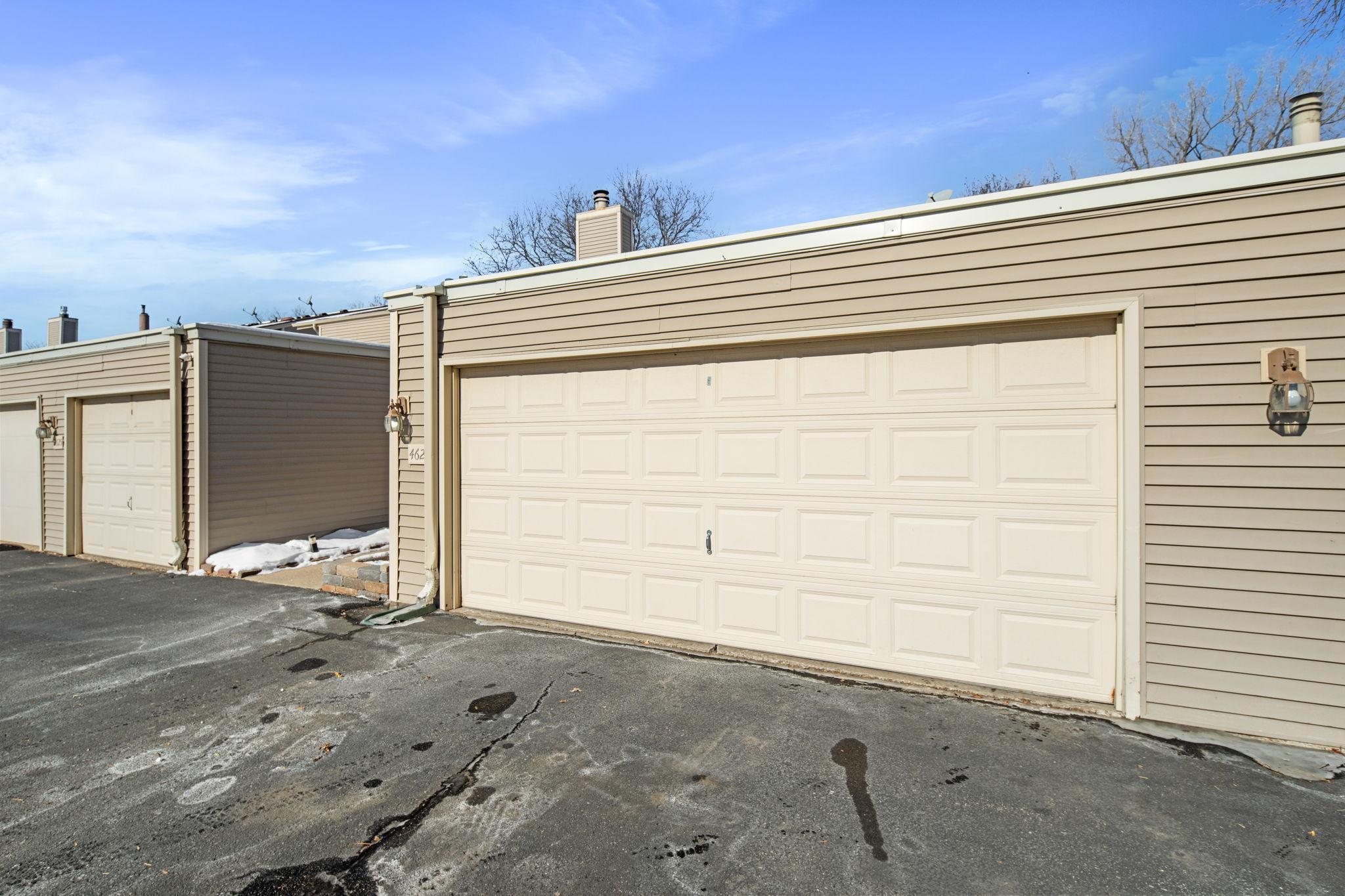 4621 Cedar Lake Road S