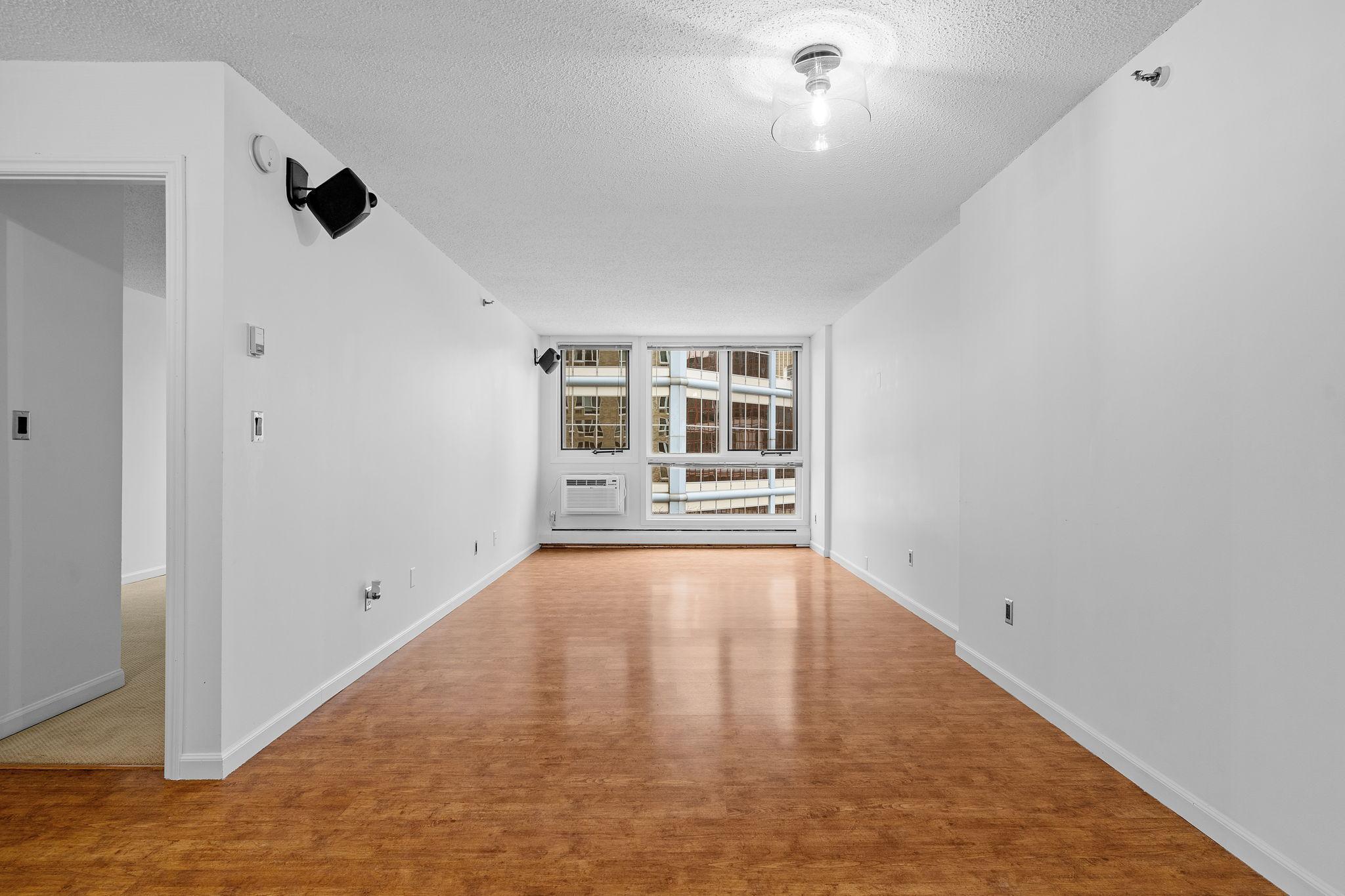 433 S 7th Street Unit: 1703