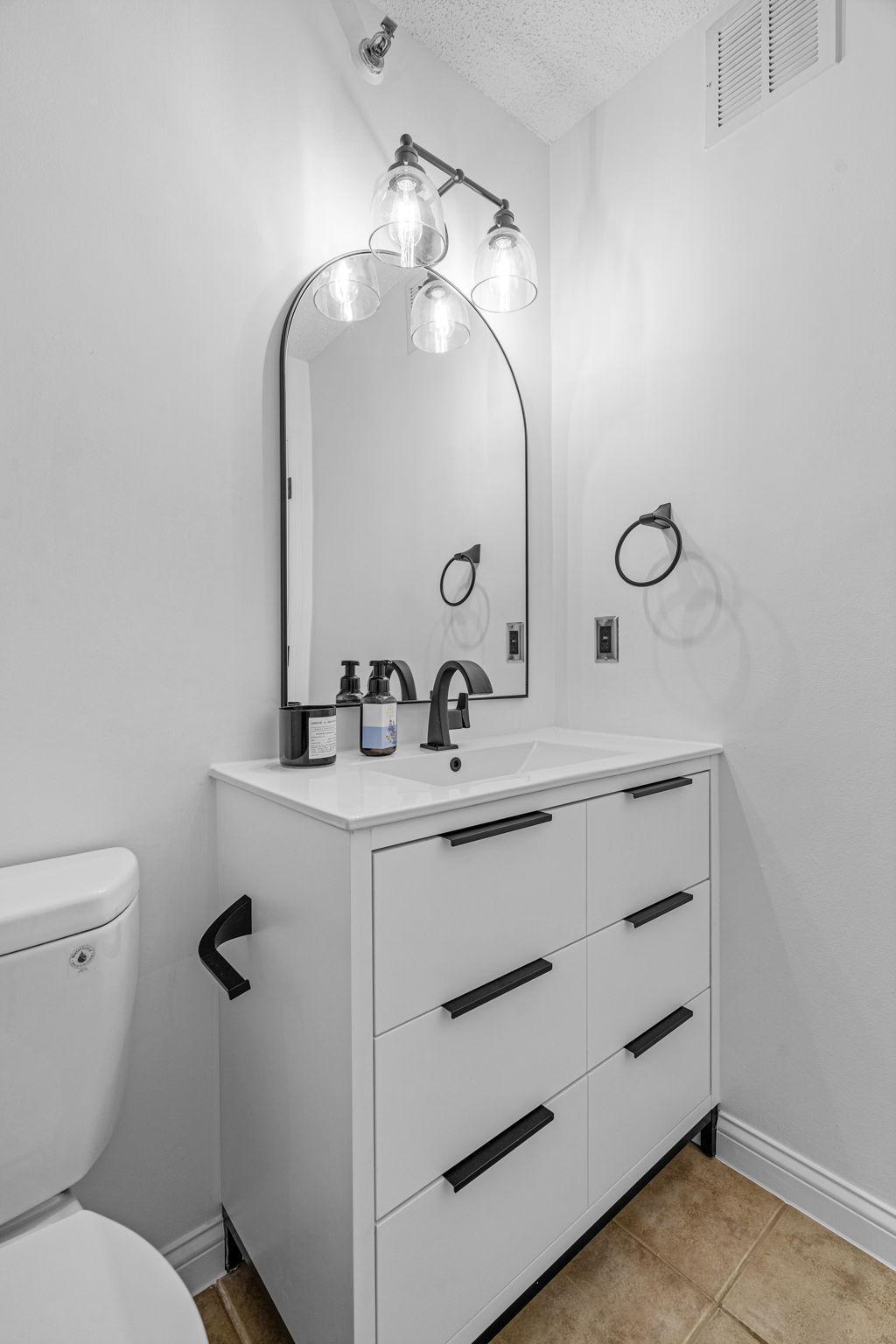 433 S 7th Street Unit: 1703