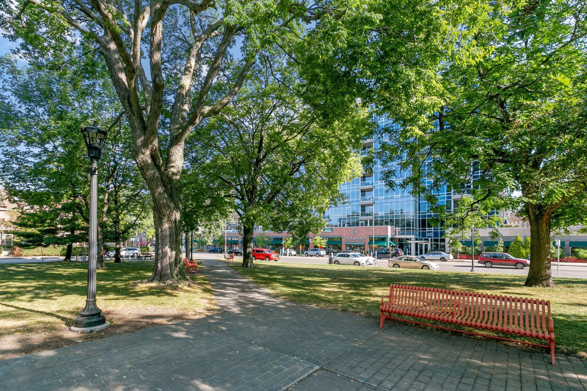 45 University Avenue SE Unit: 512