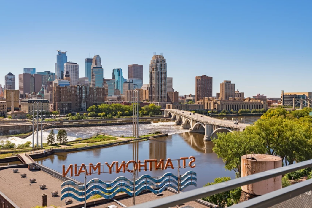 45 University Avenue SE Unit: 512