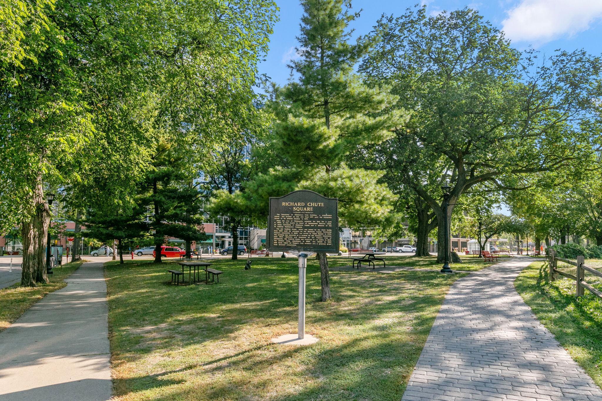 45 University Avenue SE Unit: 512