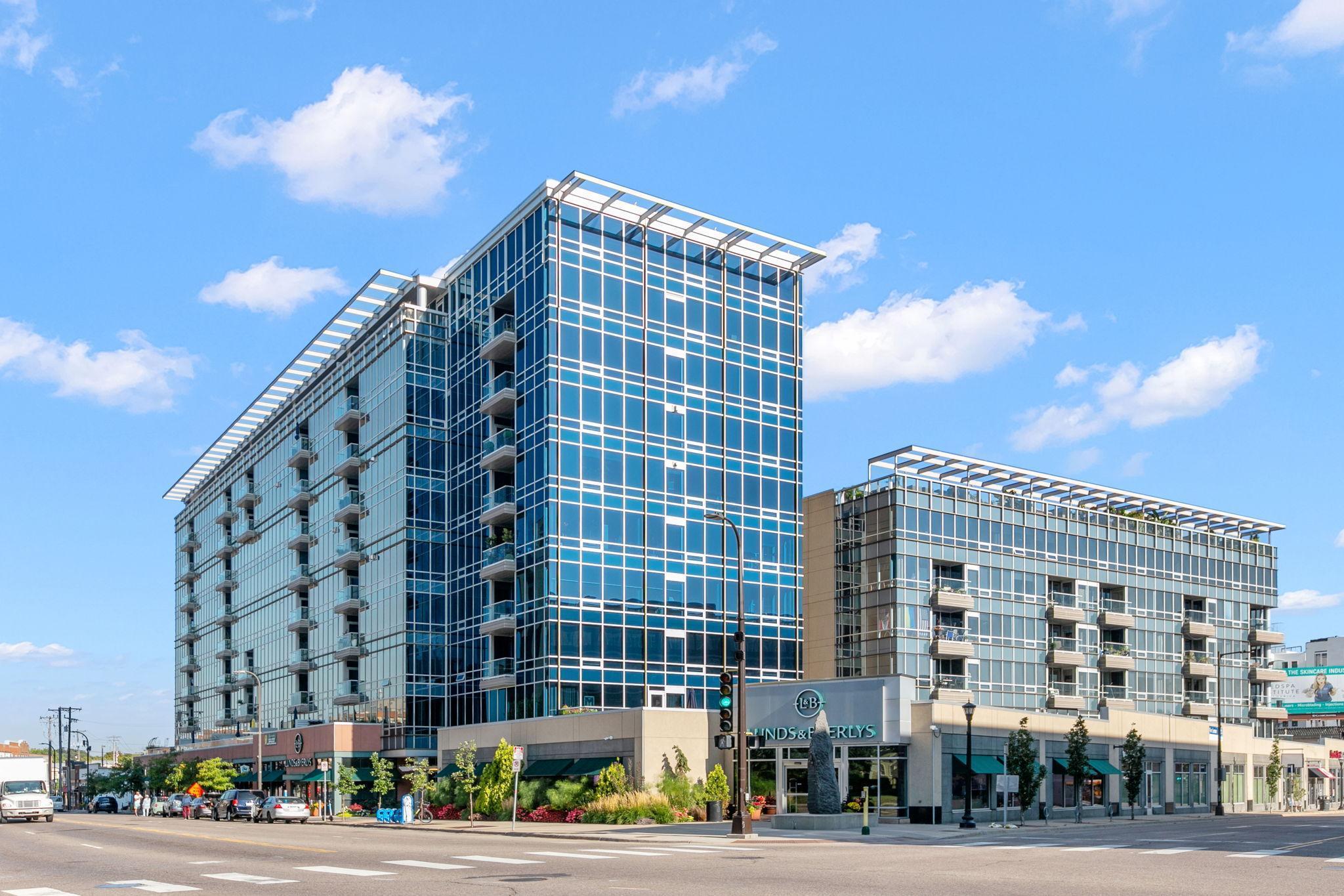 45 University Avenue SE Unit: 512