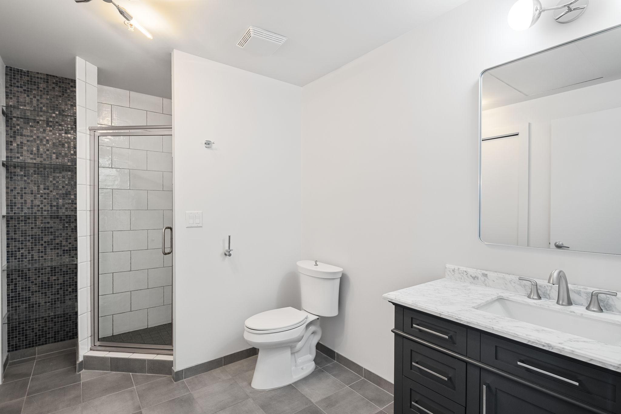 212 N 1st Street Unit: 207