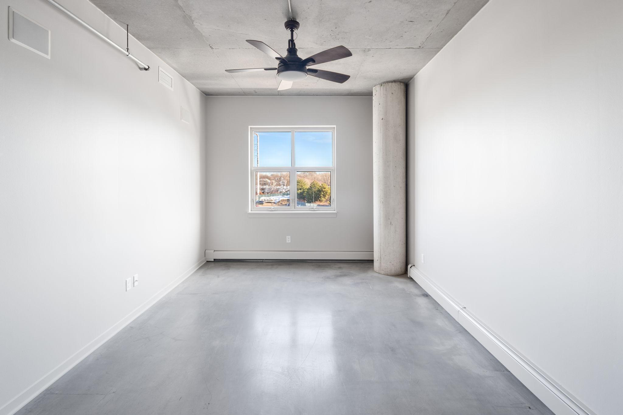 212 N 1st Street Unit: 207