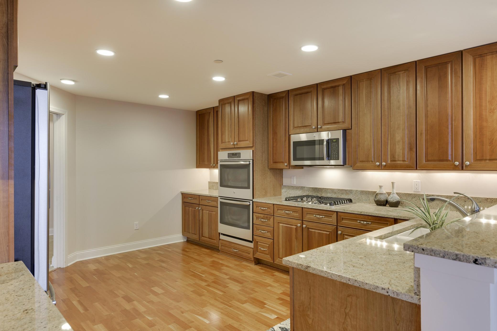 100 3rd Avenue S Unit: 1802