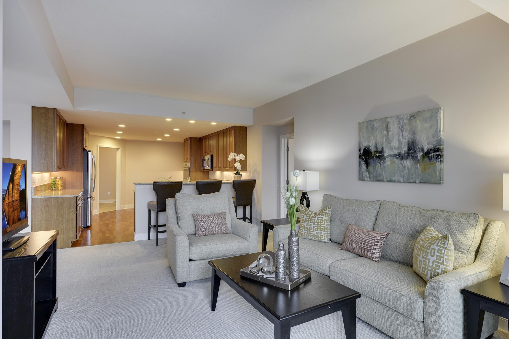 100 3rd Avenue S Unit: 1802