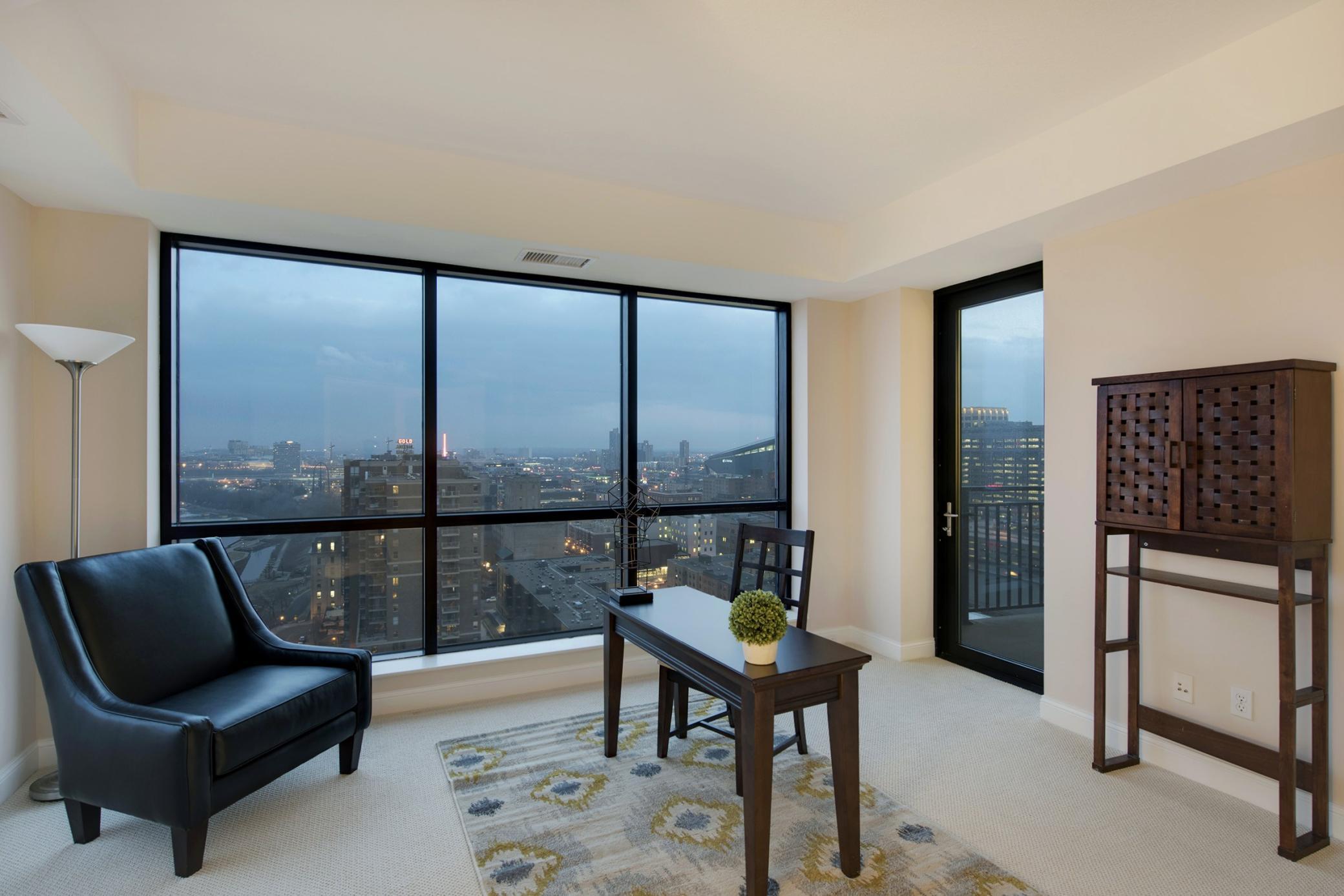 100 3rd Avenue S Unit: 1802