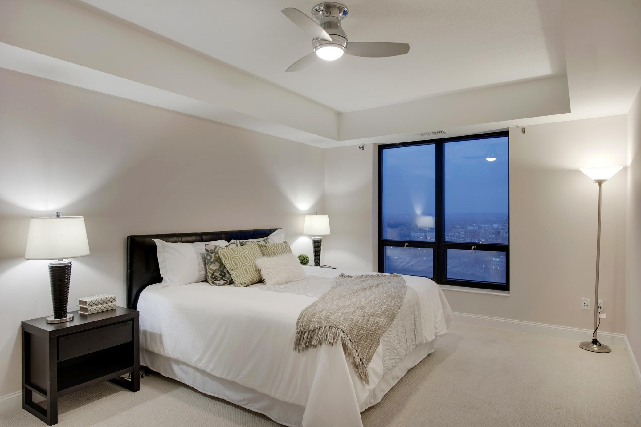 100 3rd Avenue S Unit: 1802