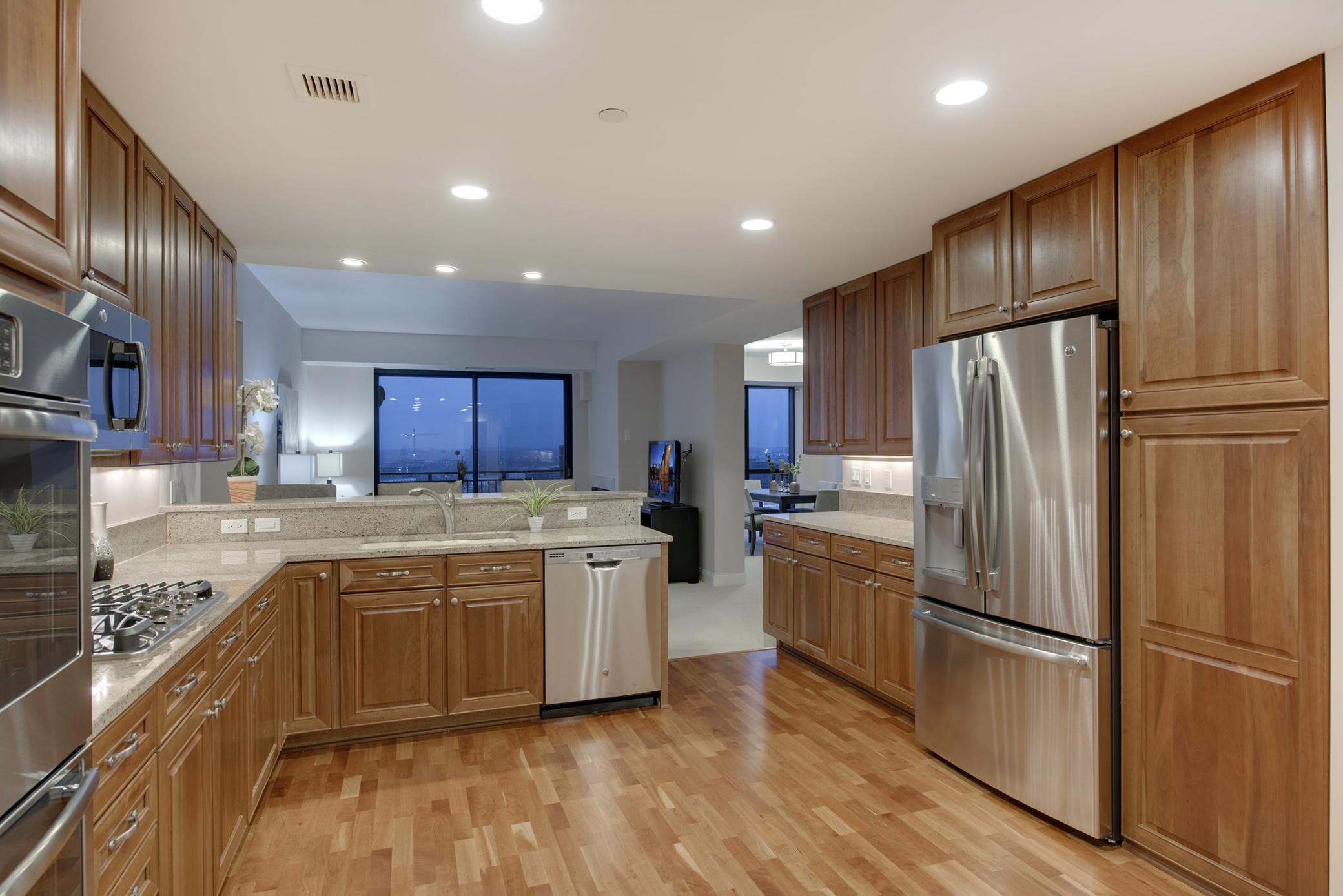 100 3rd Avenue S Unit: 1802