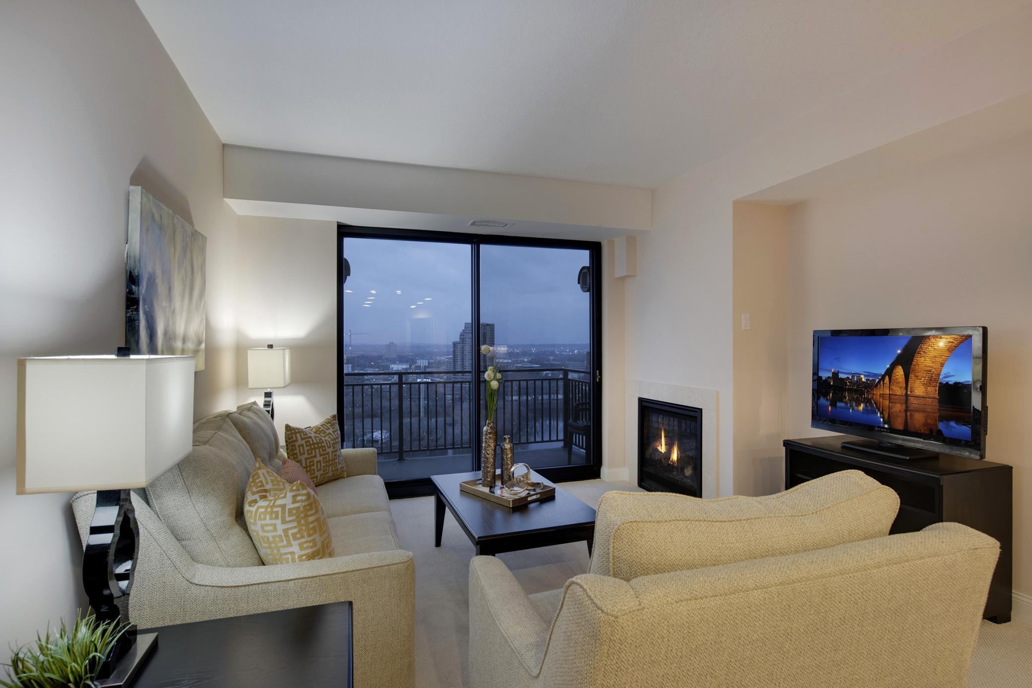 100 3rd Avenue S Unit: 1802