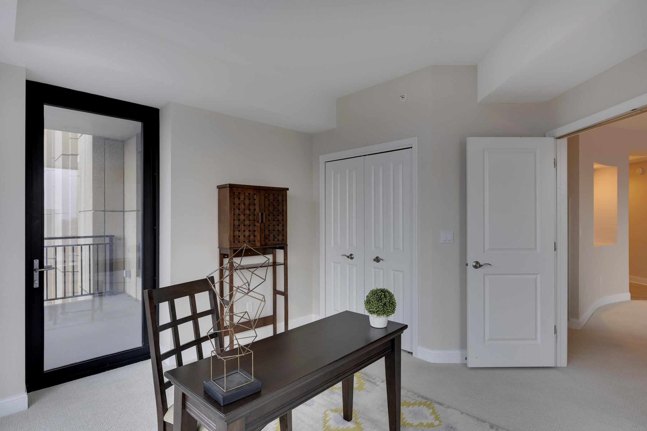 100 3rd Avenue S Unit: 1802