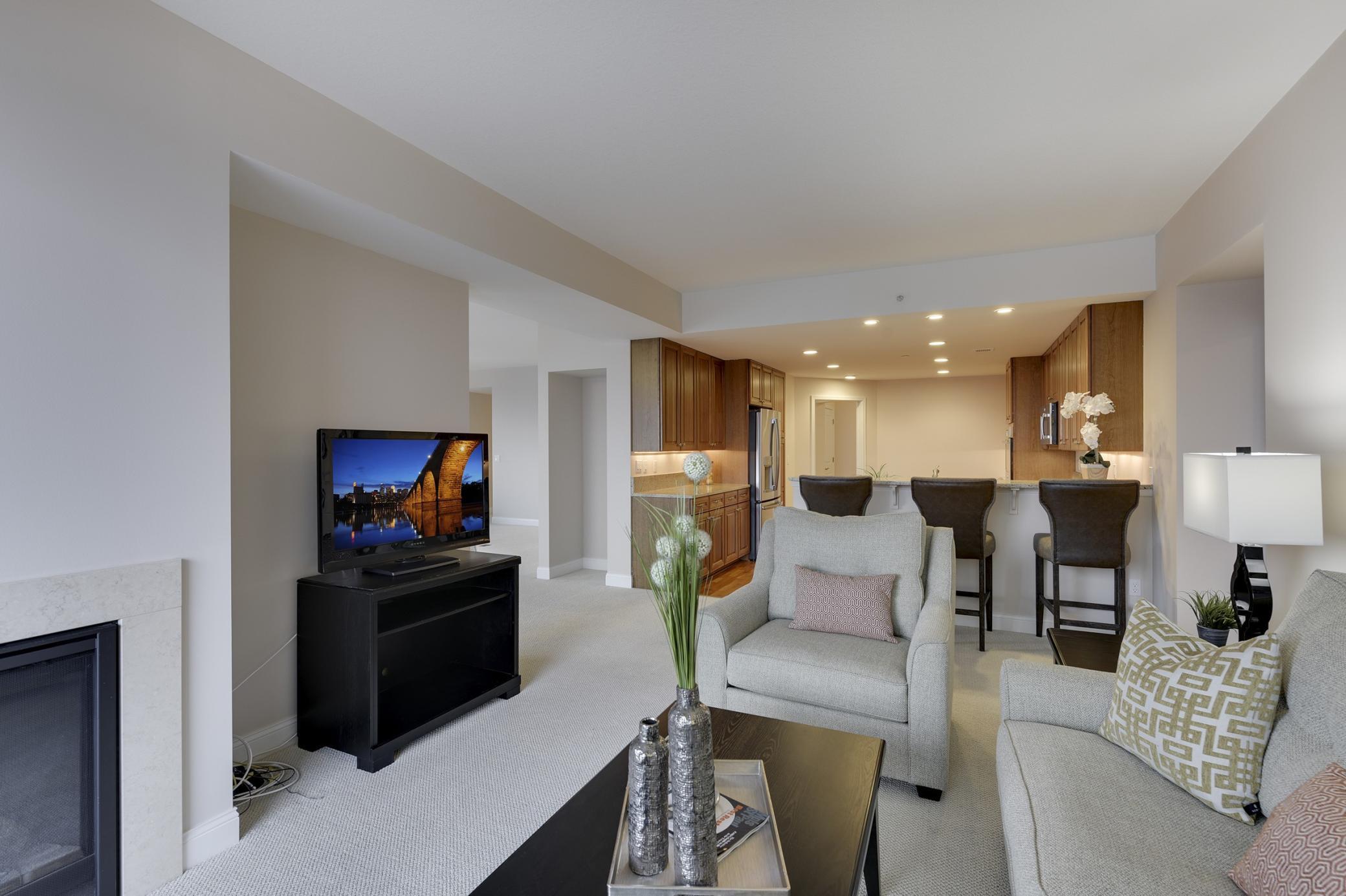 100 3rd Avenue S Unit: 1802