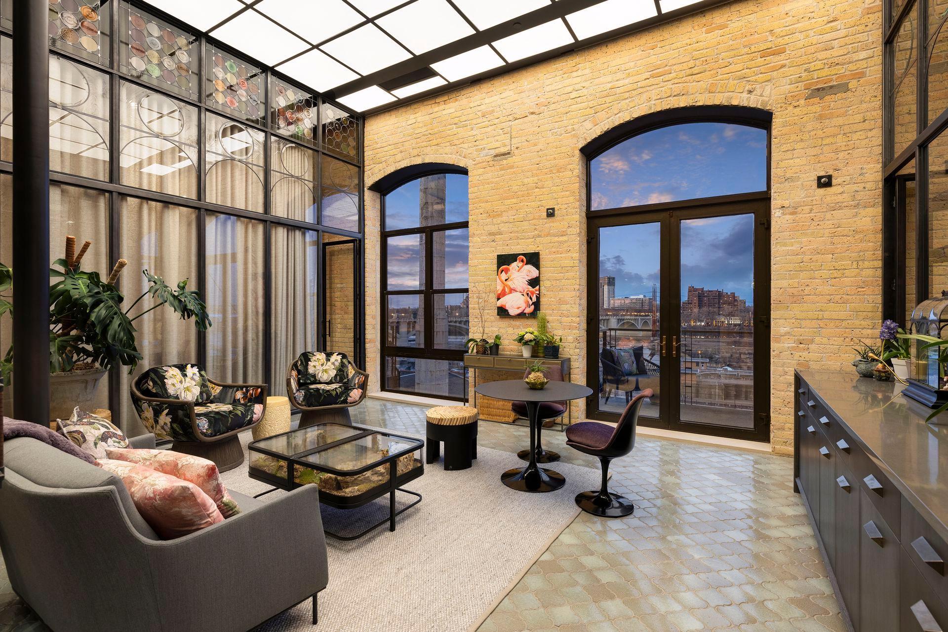150 Portland Avenue Unit: 701