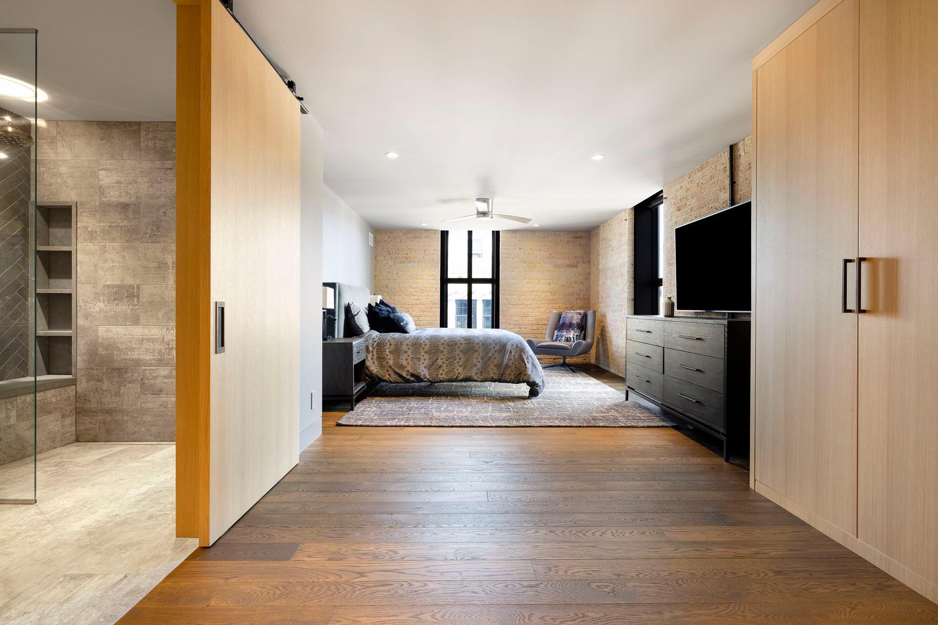 150 Portland Avenue Unit: 701