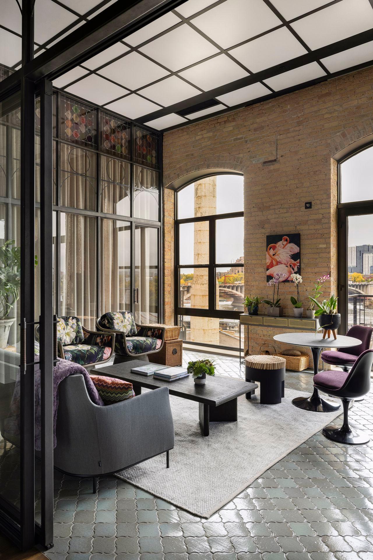 150 Portland Avenue Unit: 701
