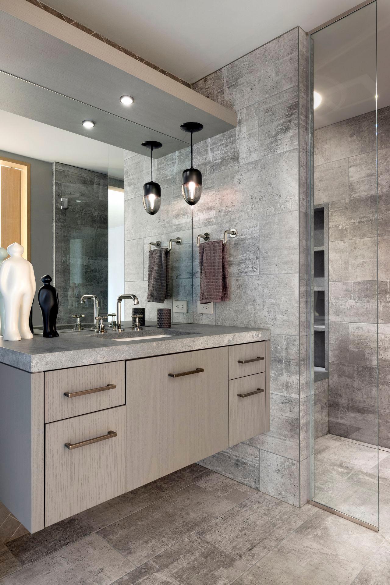 150 Portland Avenue Unit: 701