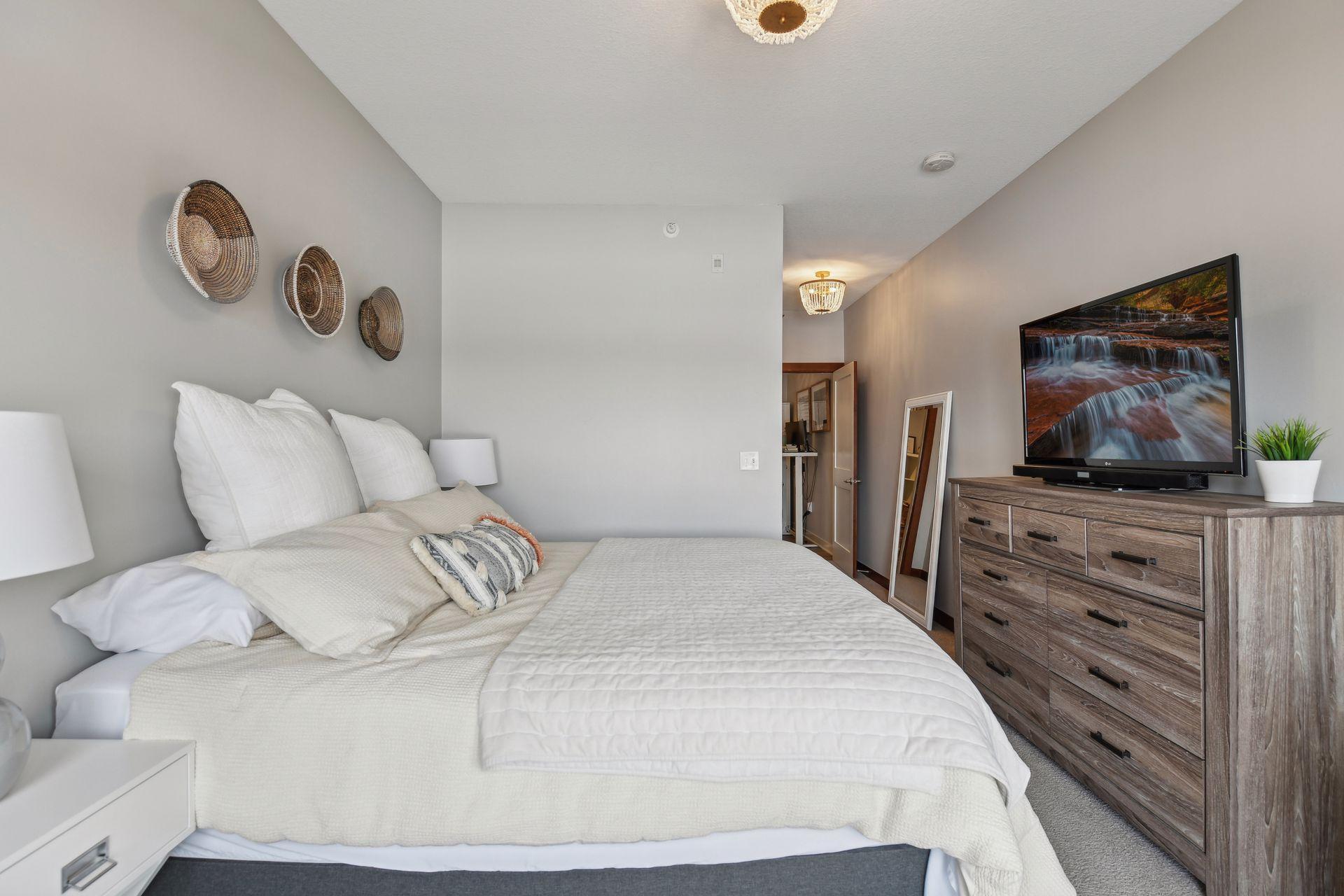 3251 Louisiana Avenue S Unit: 309