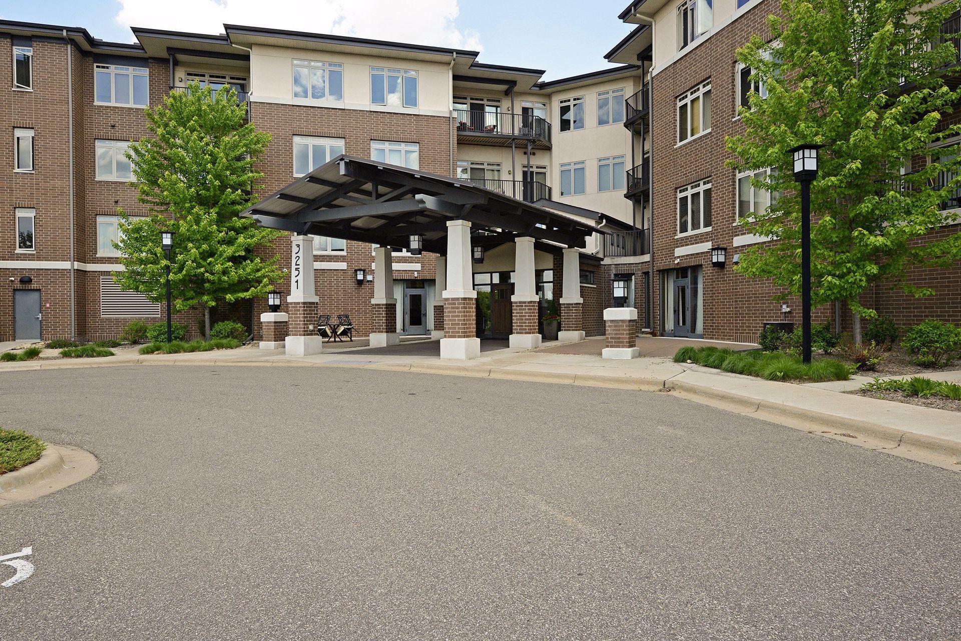 3251 Louisiana Avenue S Unit: 309