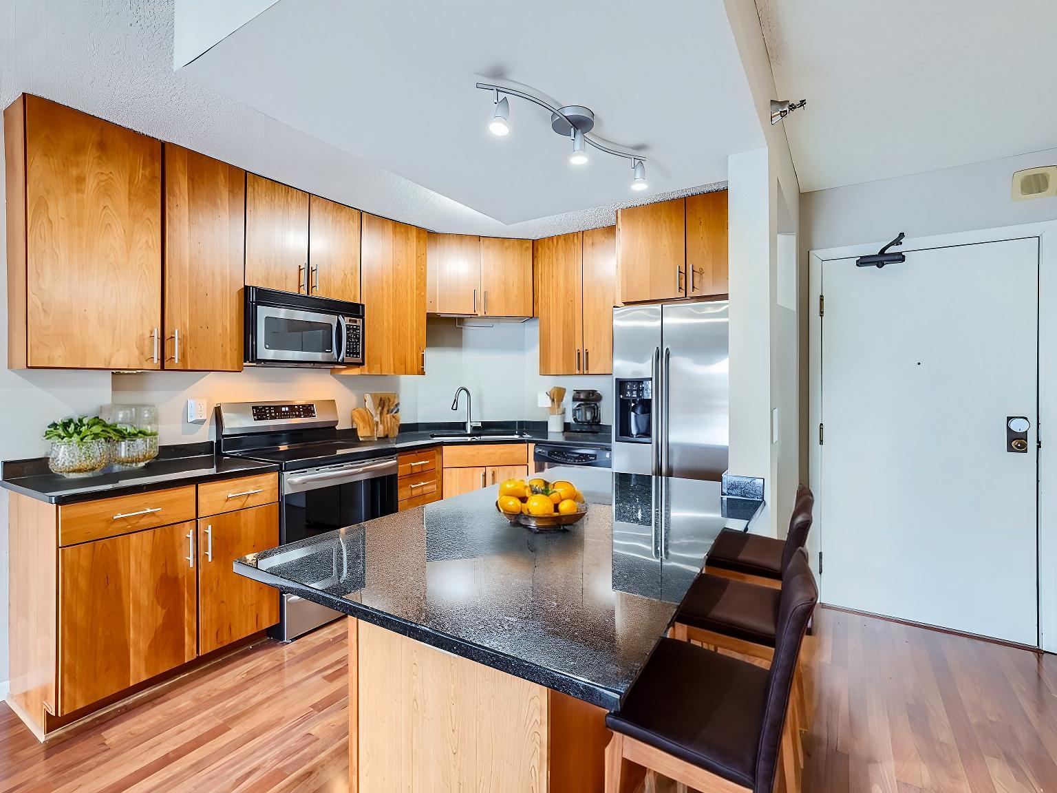 401 S 1st Street Unit: 708