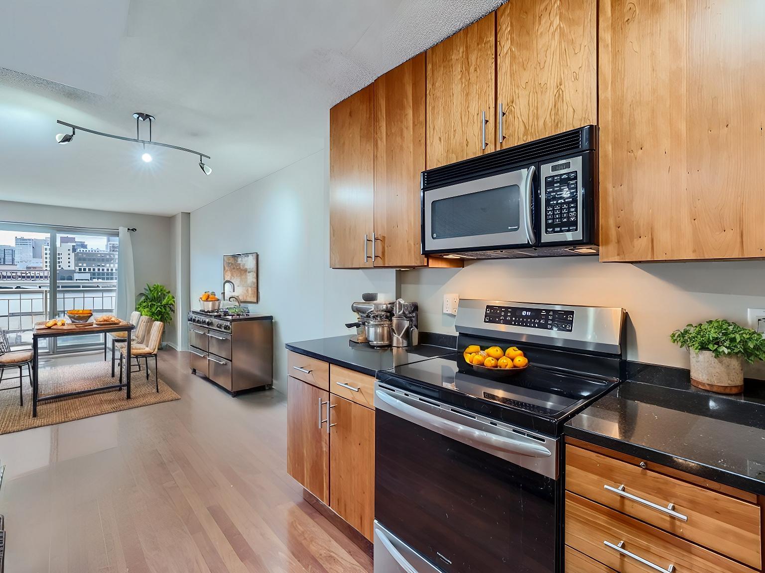 401 S 1st Street Unit: 708