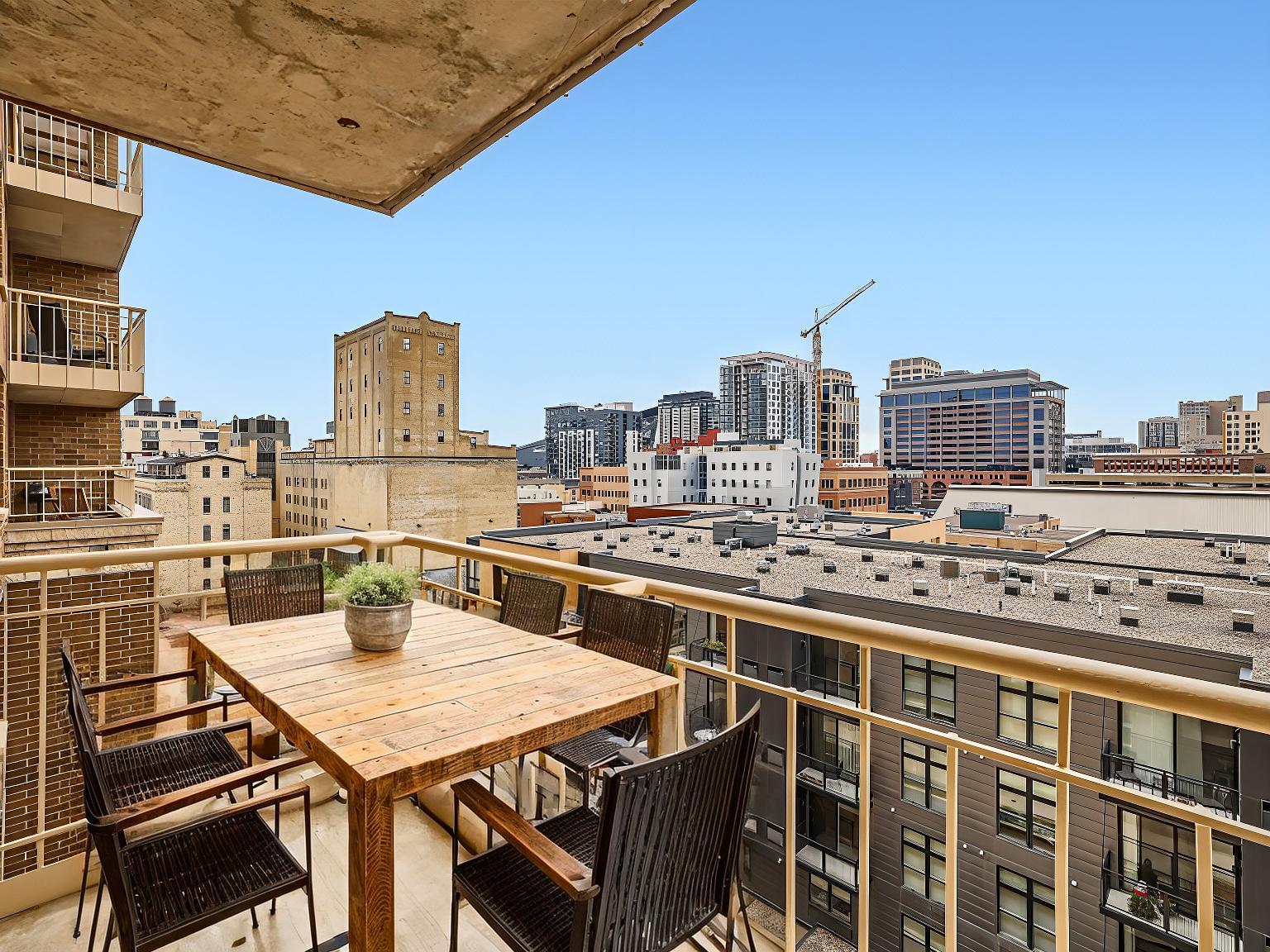 401 S 1st Street Unit: 708