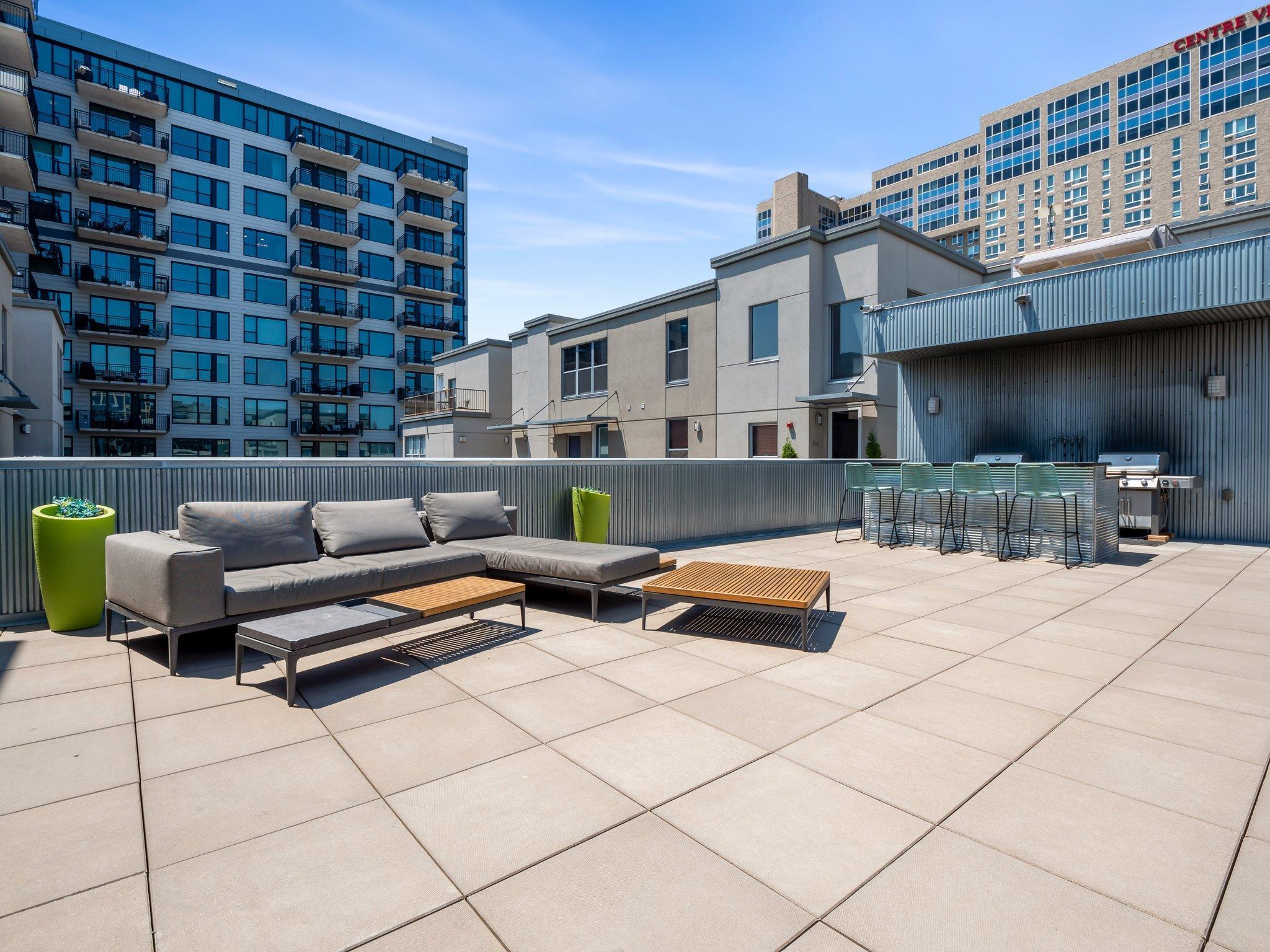 521 S 7th Street Unit: 320