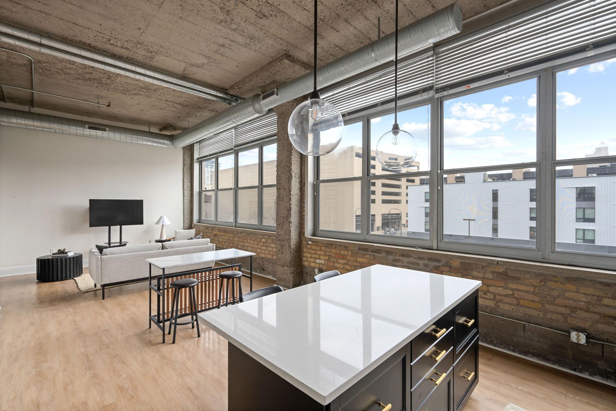 521 S 7th Street Unit: 320