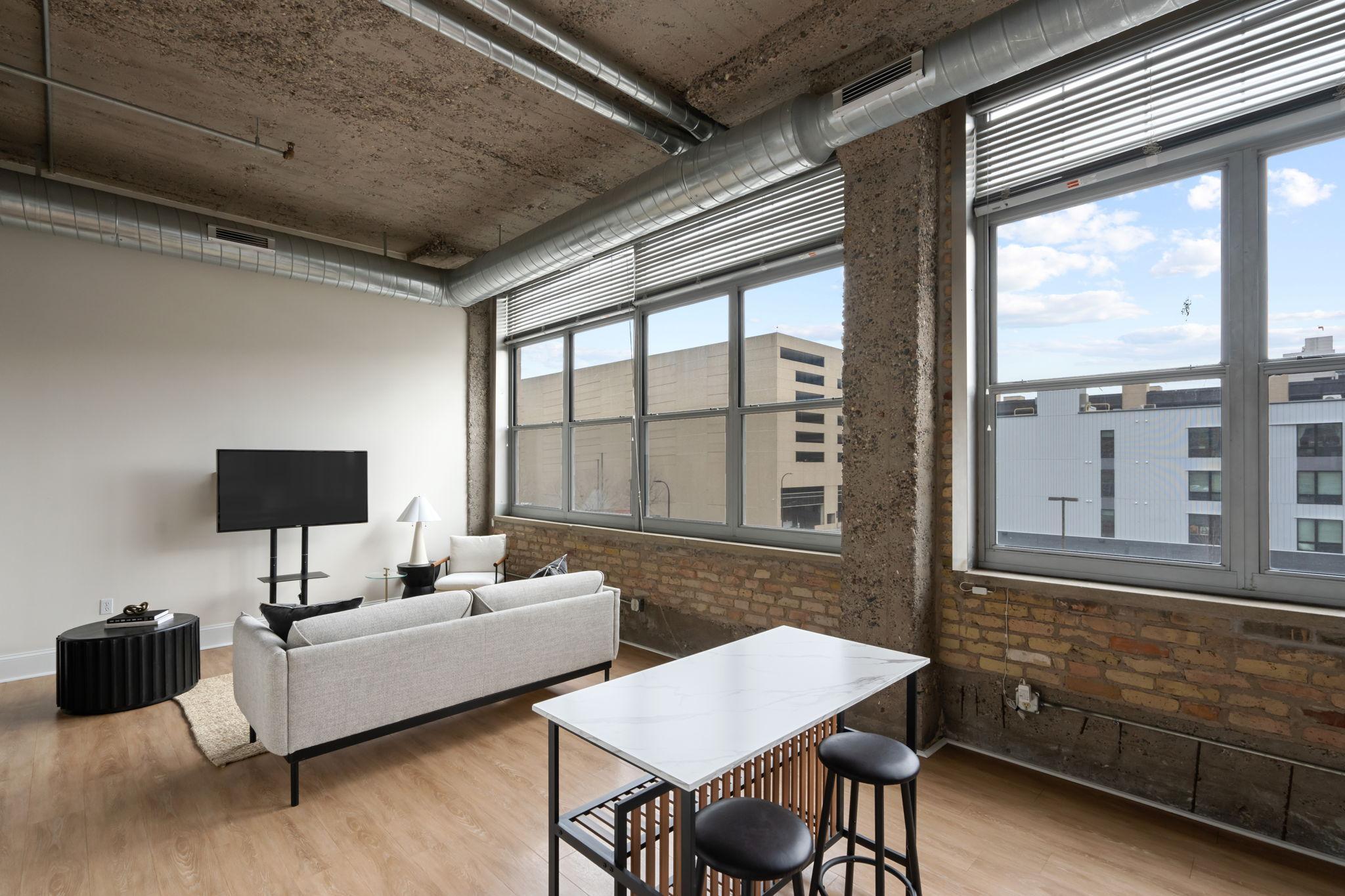 521 S 7th Street Unit: 320