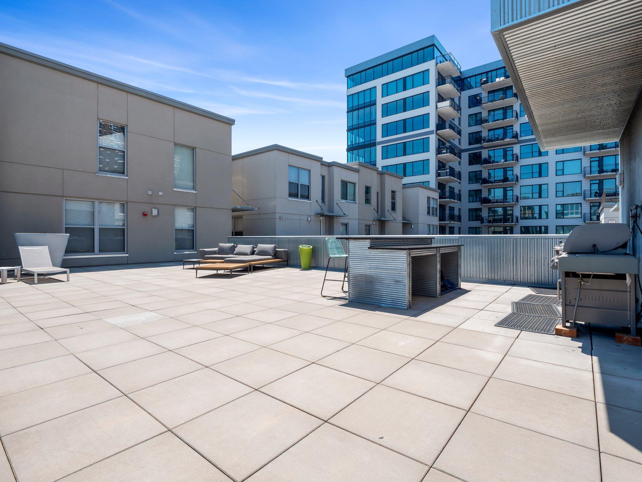 521 S 7th Street Unit: 320