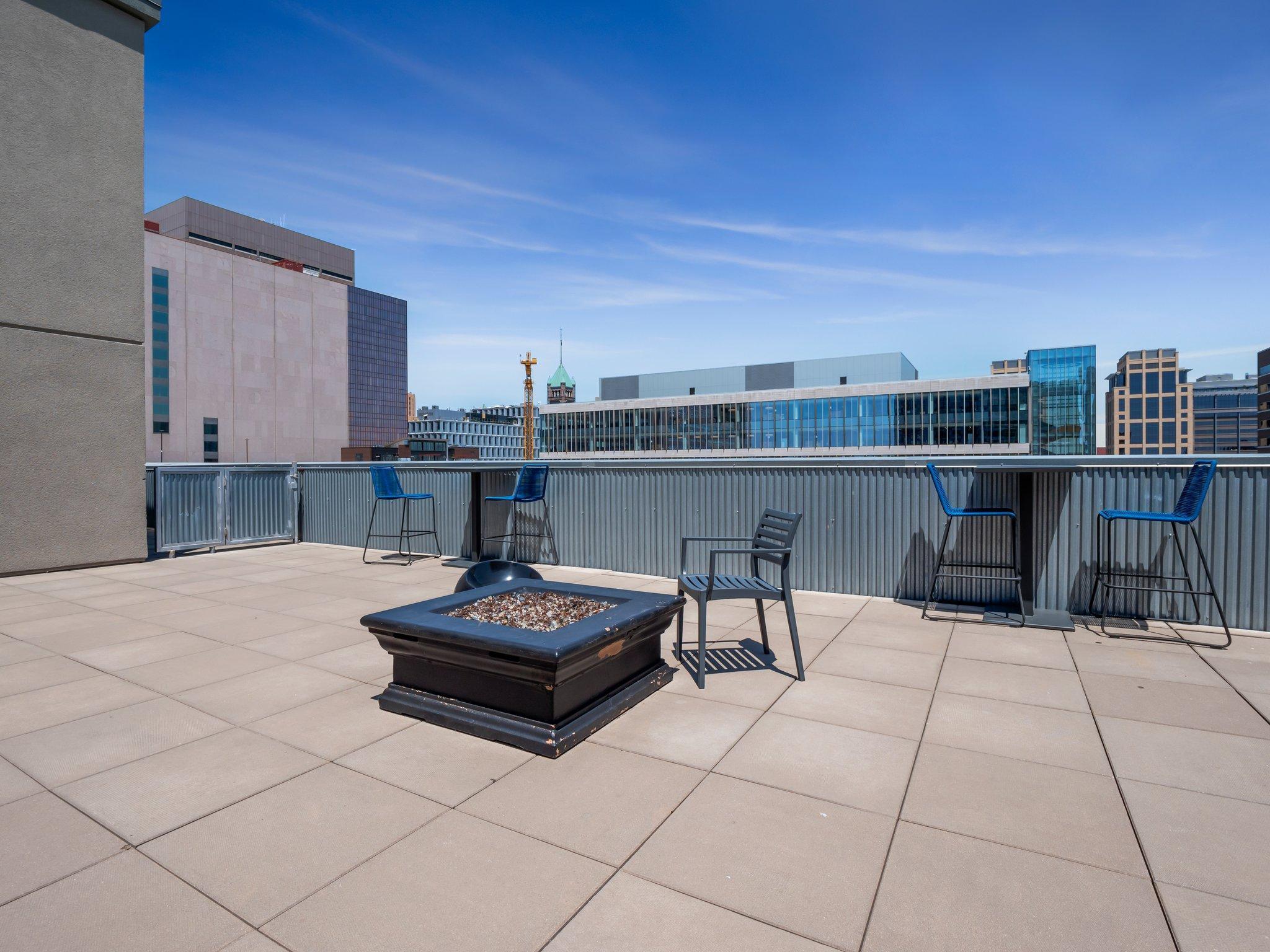 521 S 7th Street Unit: 320