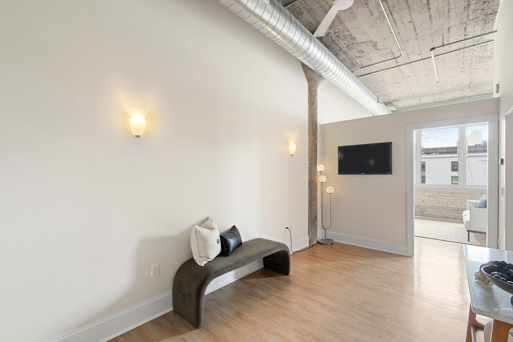 521 S 7th Street Unit: 320