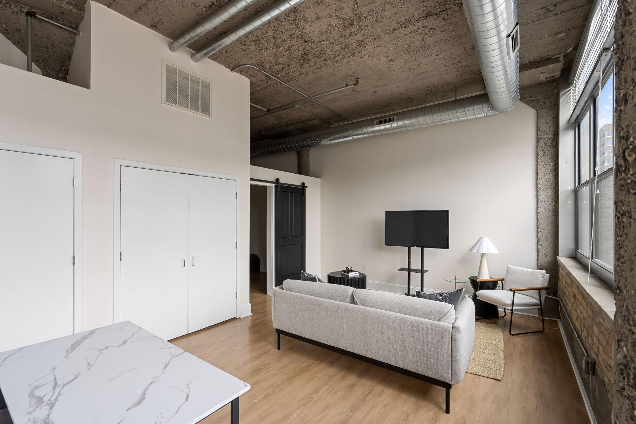 521 S 7th Street Unit: 320