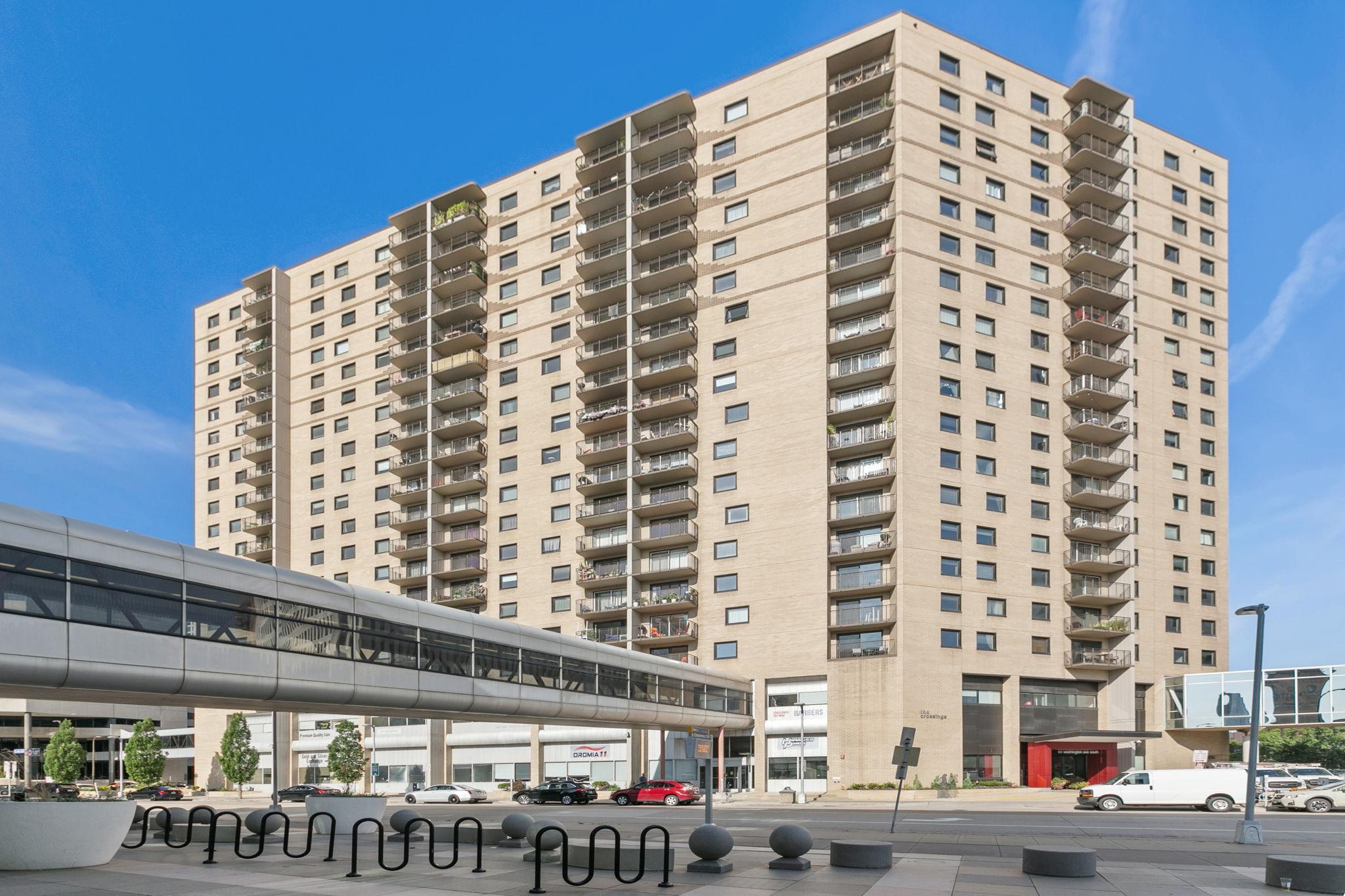 121 Washington Avenue S Unit: 815