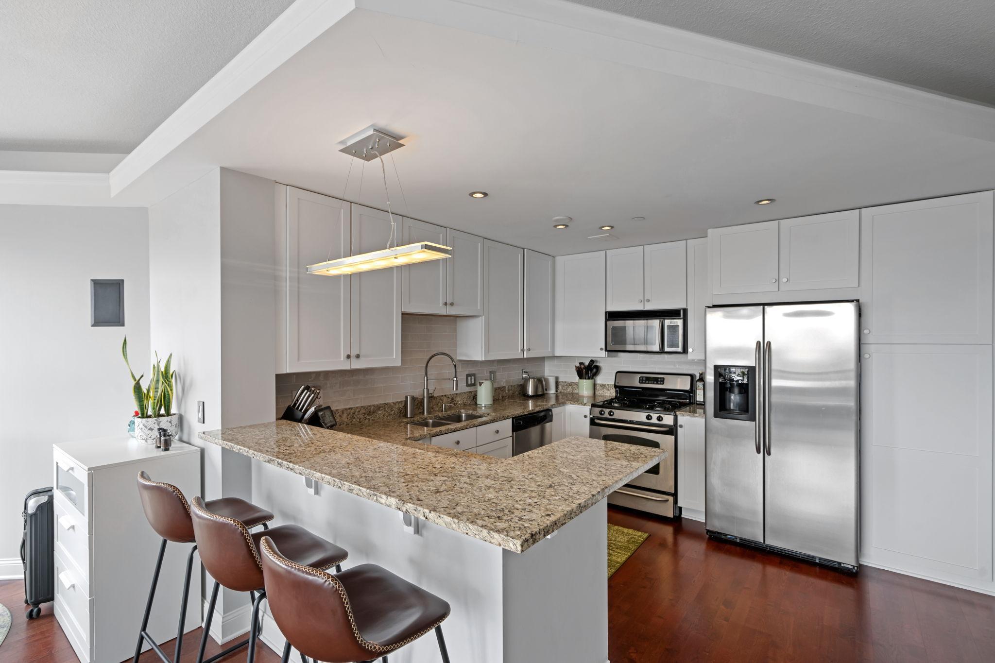100 3rd Avenue S Unit: 808