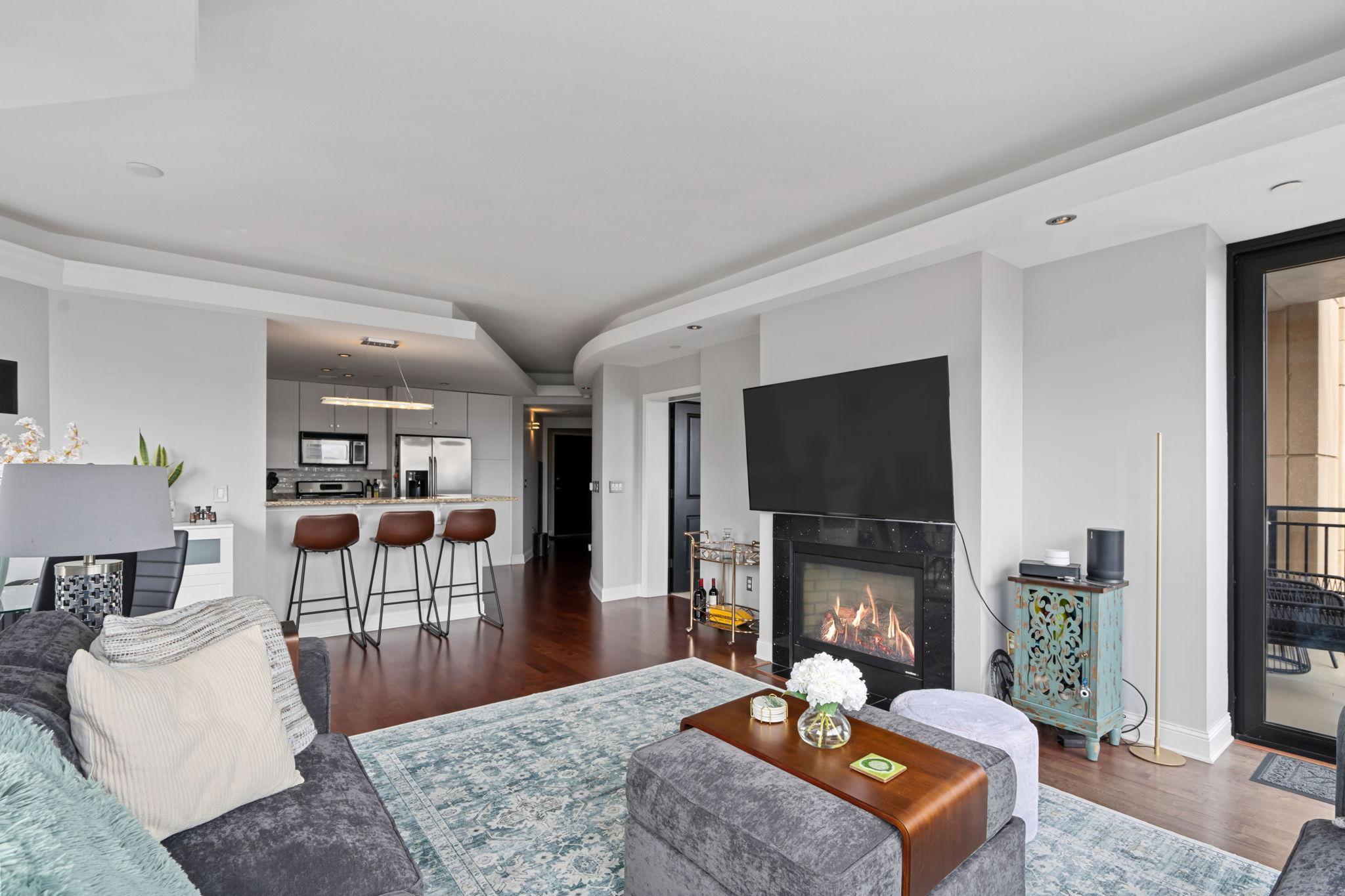 100 3rd Avenue S Unit: 808