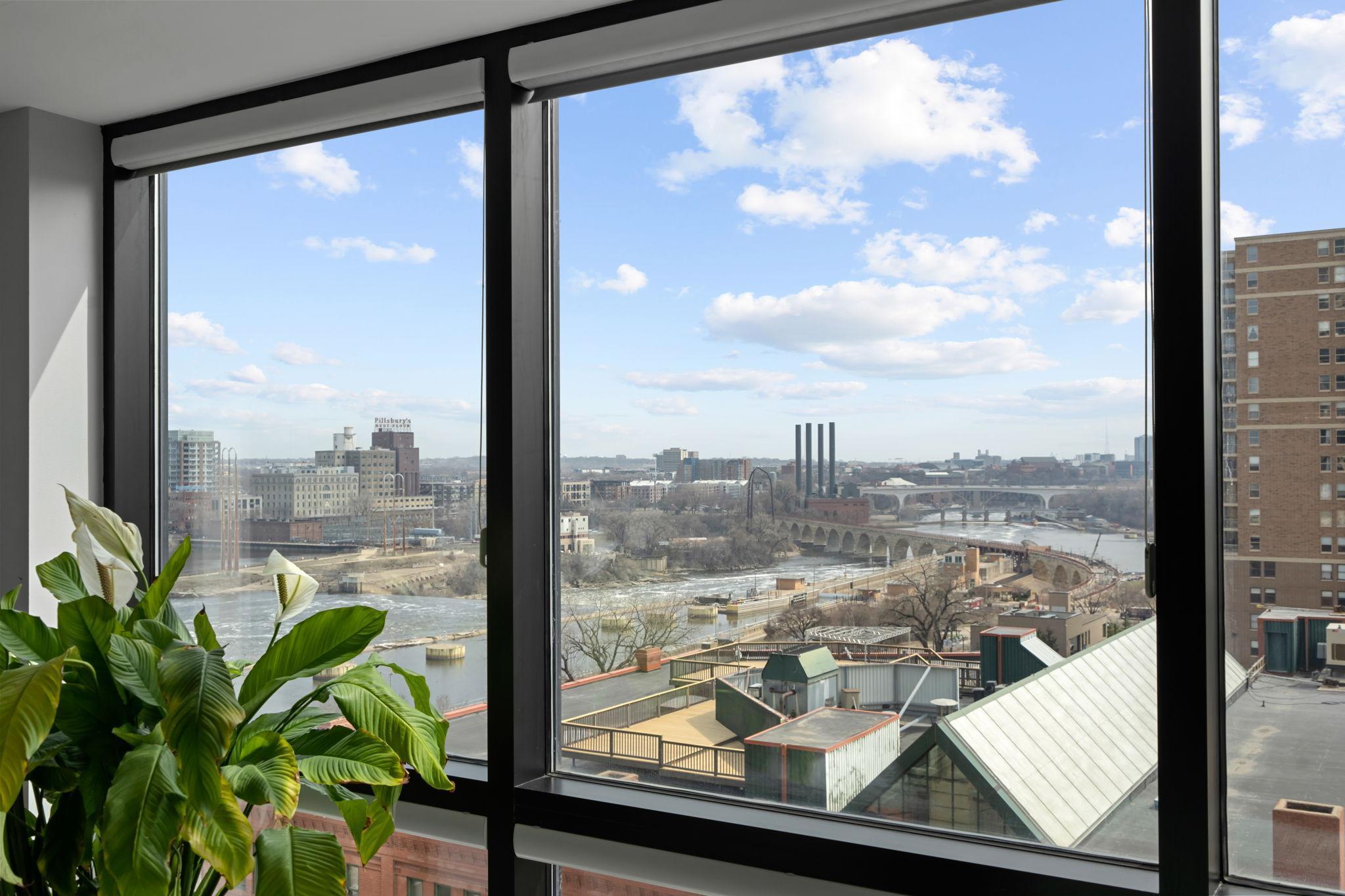 100 3rd Avenue S Unit: 808