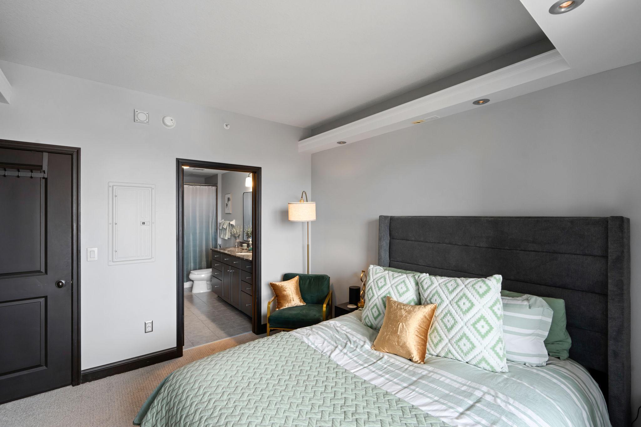 100 3rd Avenue S Unit: 808