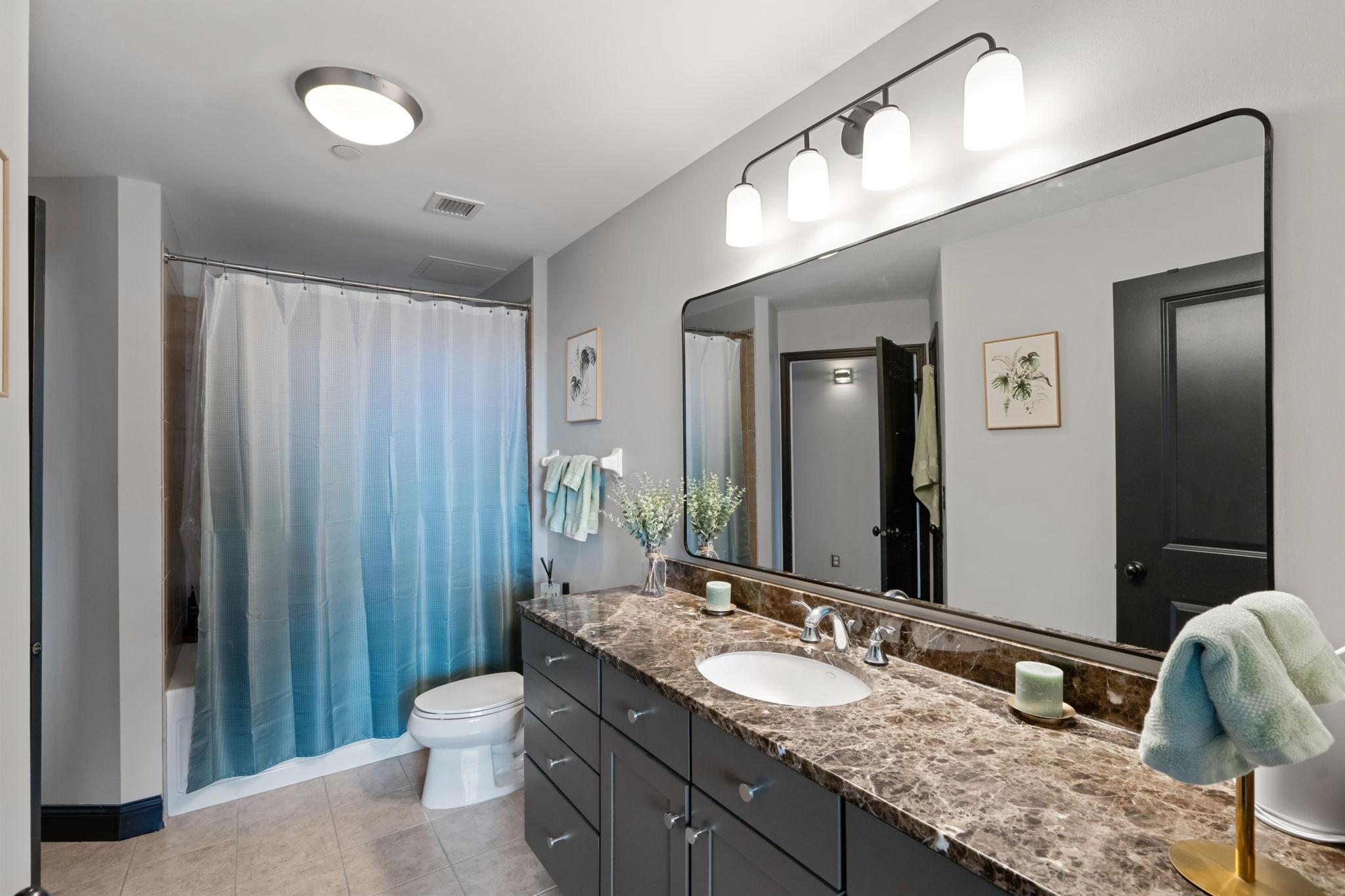 100 3rd Avenue S Unit: 808