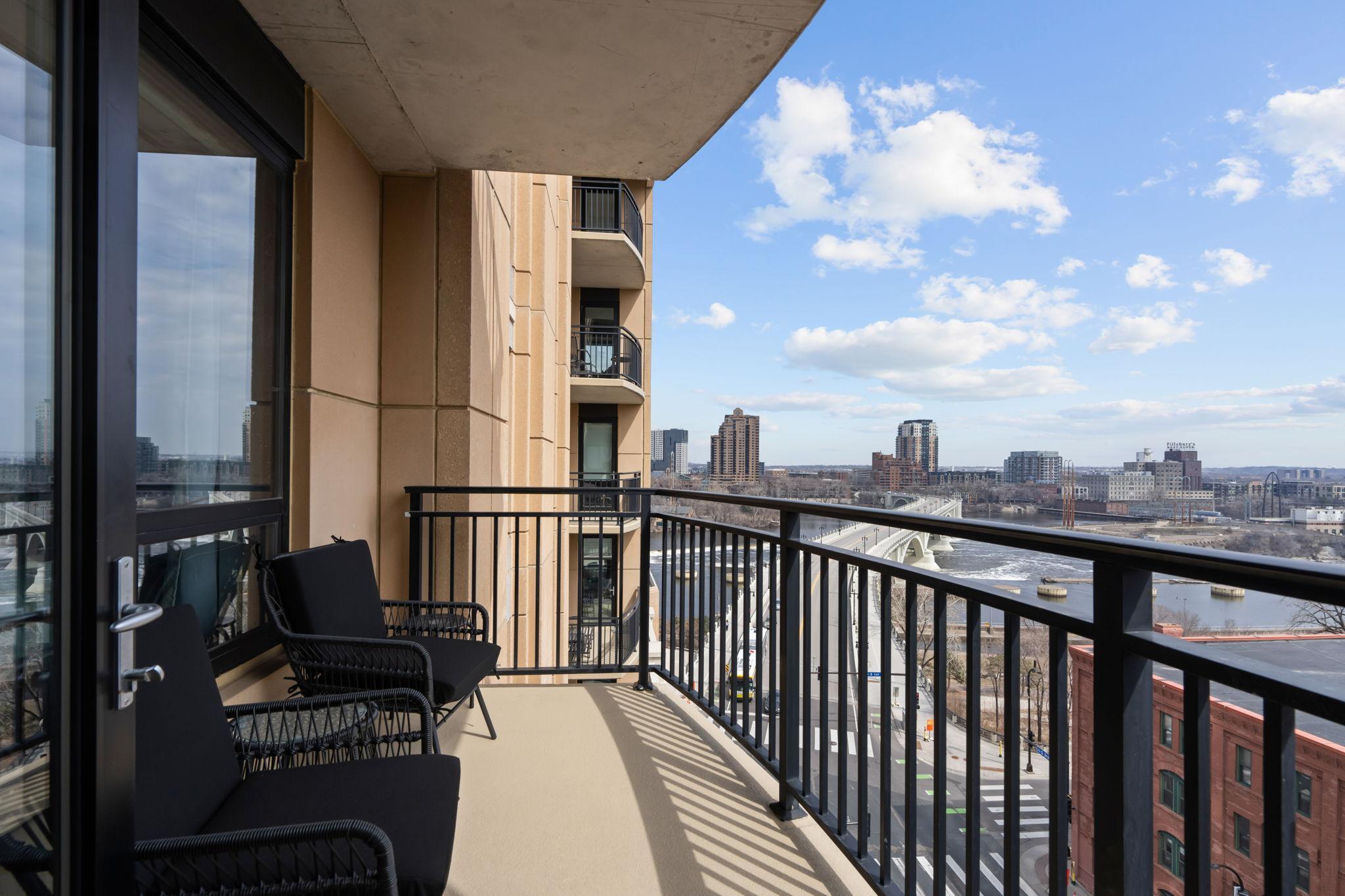 100 3rd Avenue S Unit: 808