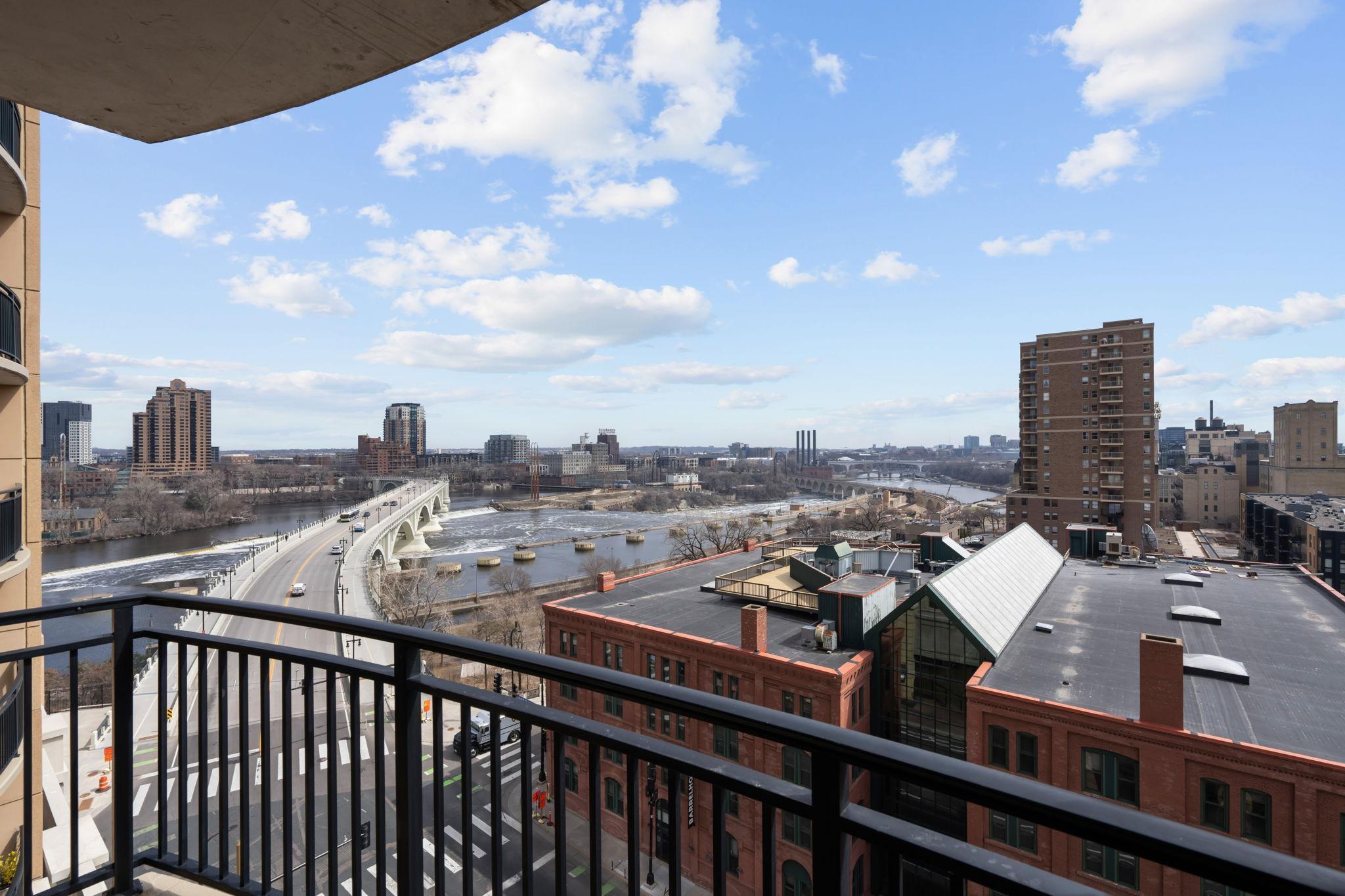 100 3rd Avenue S Unit: 808