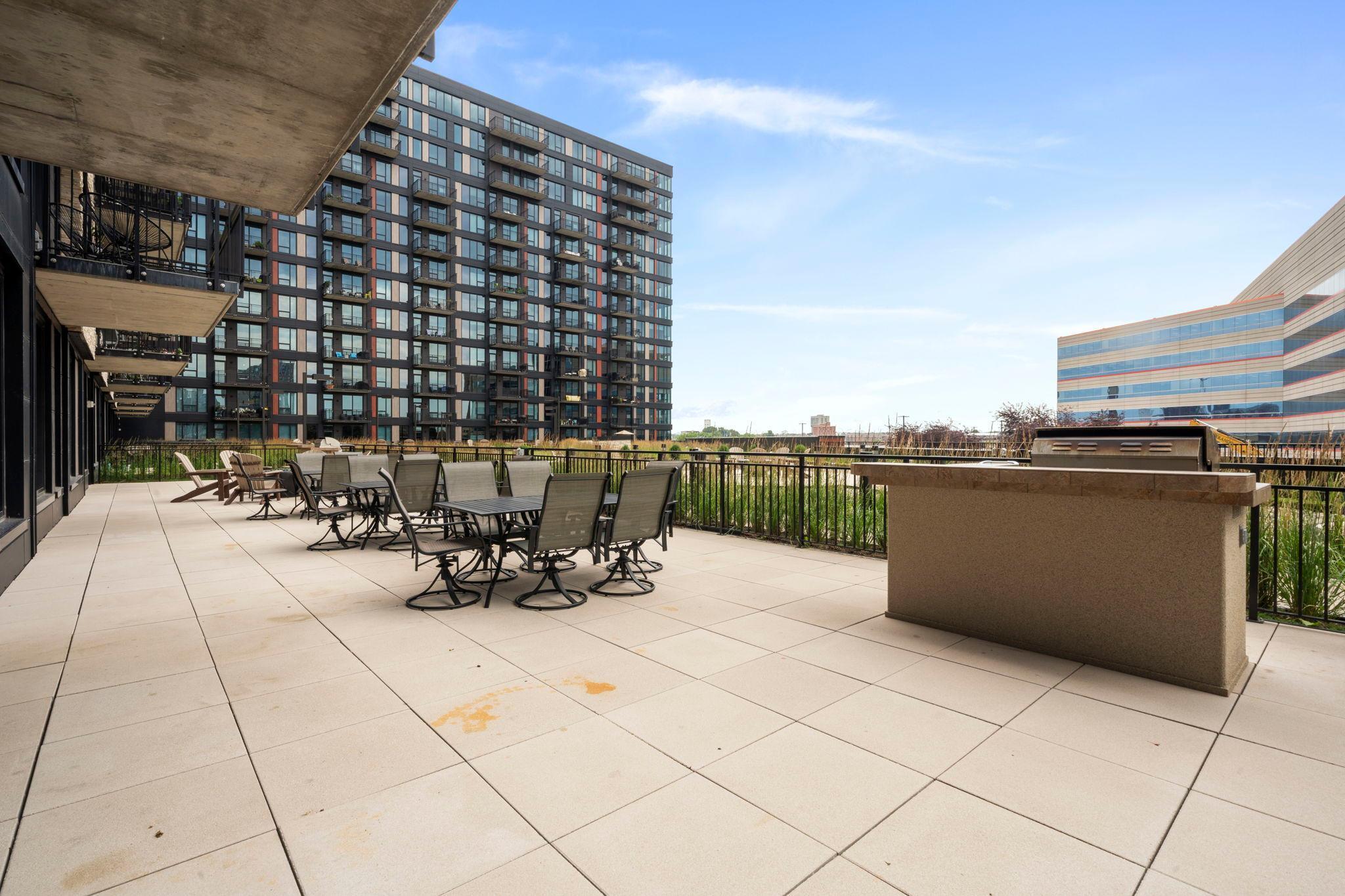 1240 S 2nd Street Unit: 906