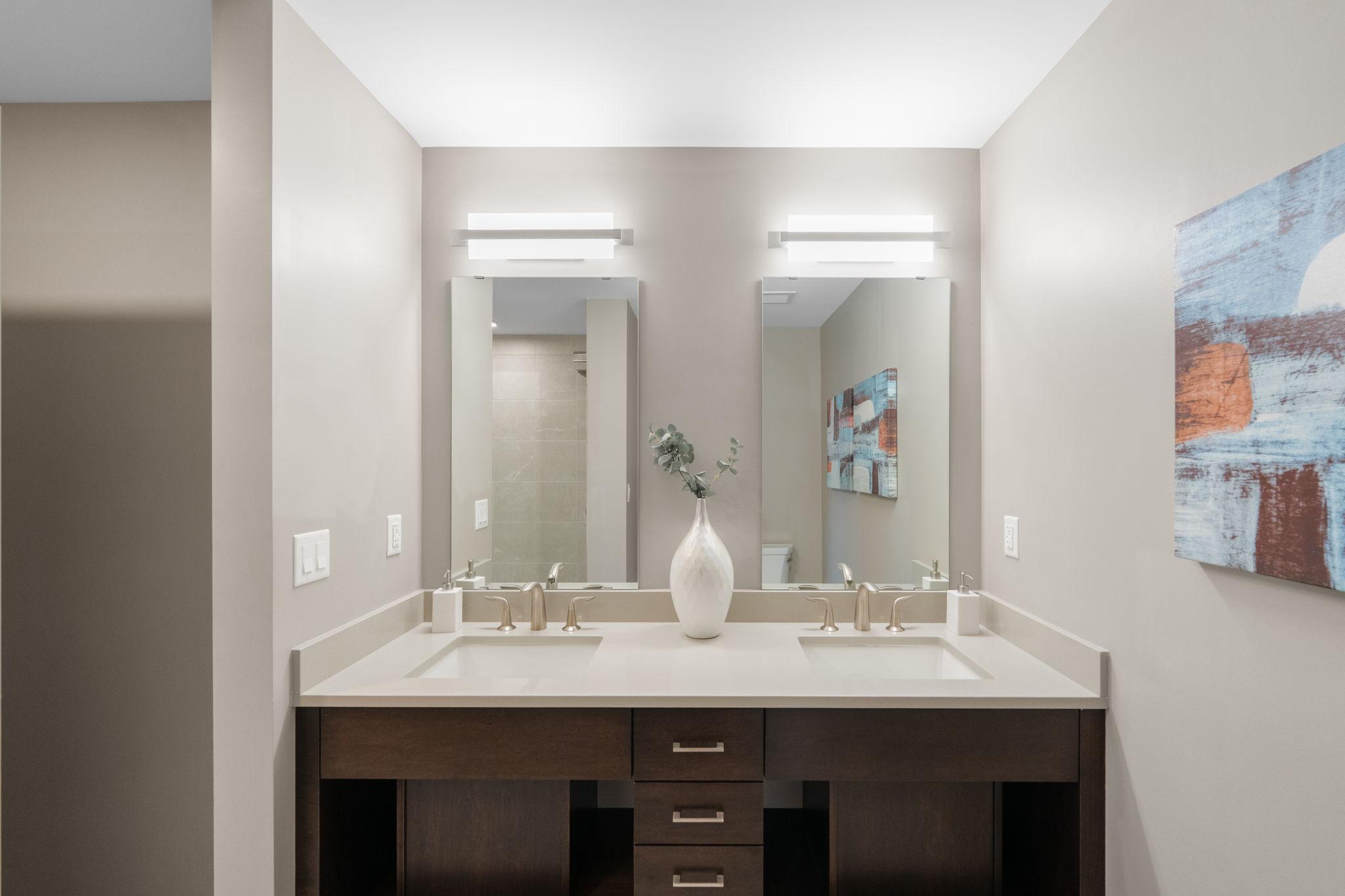 1240 S 2nd Street Unit: 906