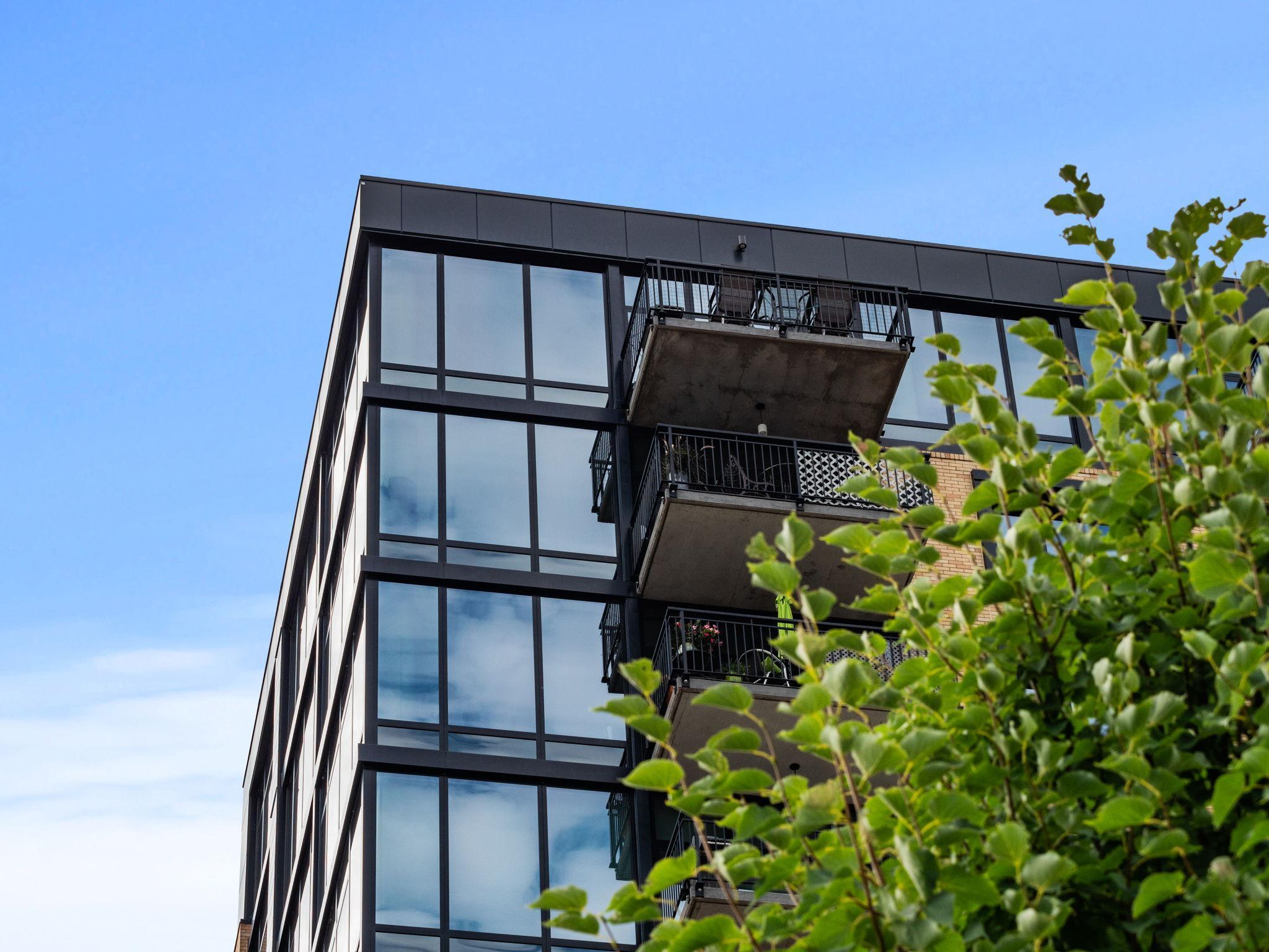 1240 S 2nd Street Unit: 906