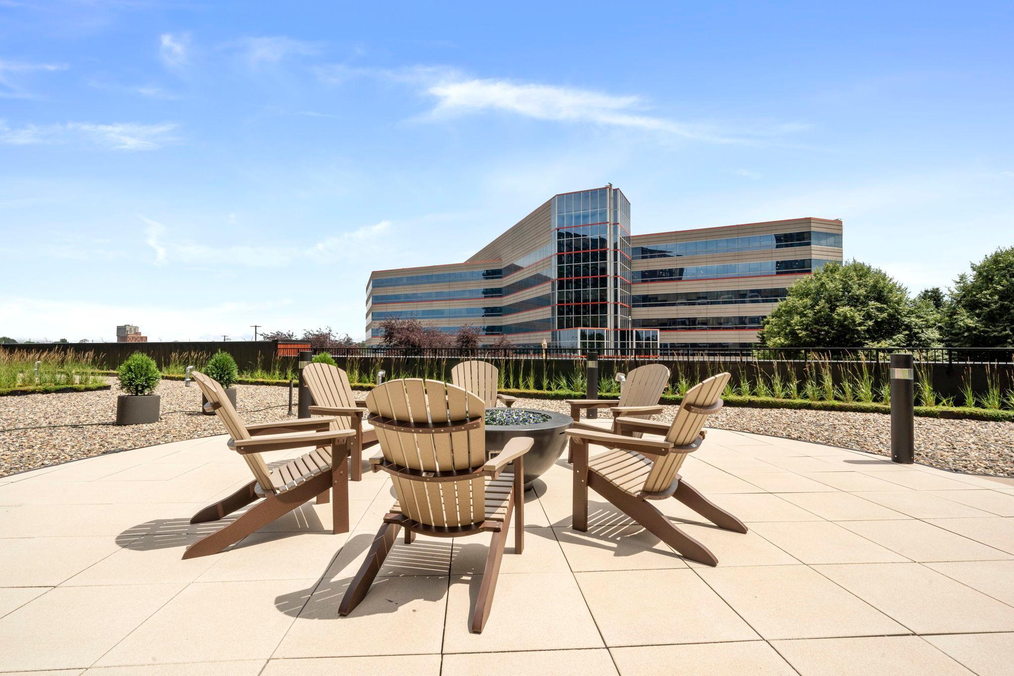 1240 S 2nd Street Unit: 906