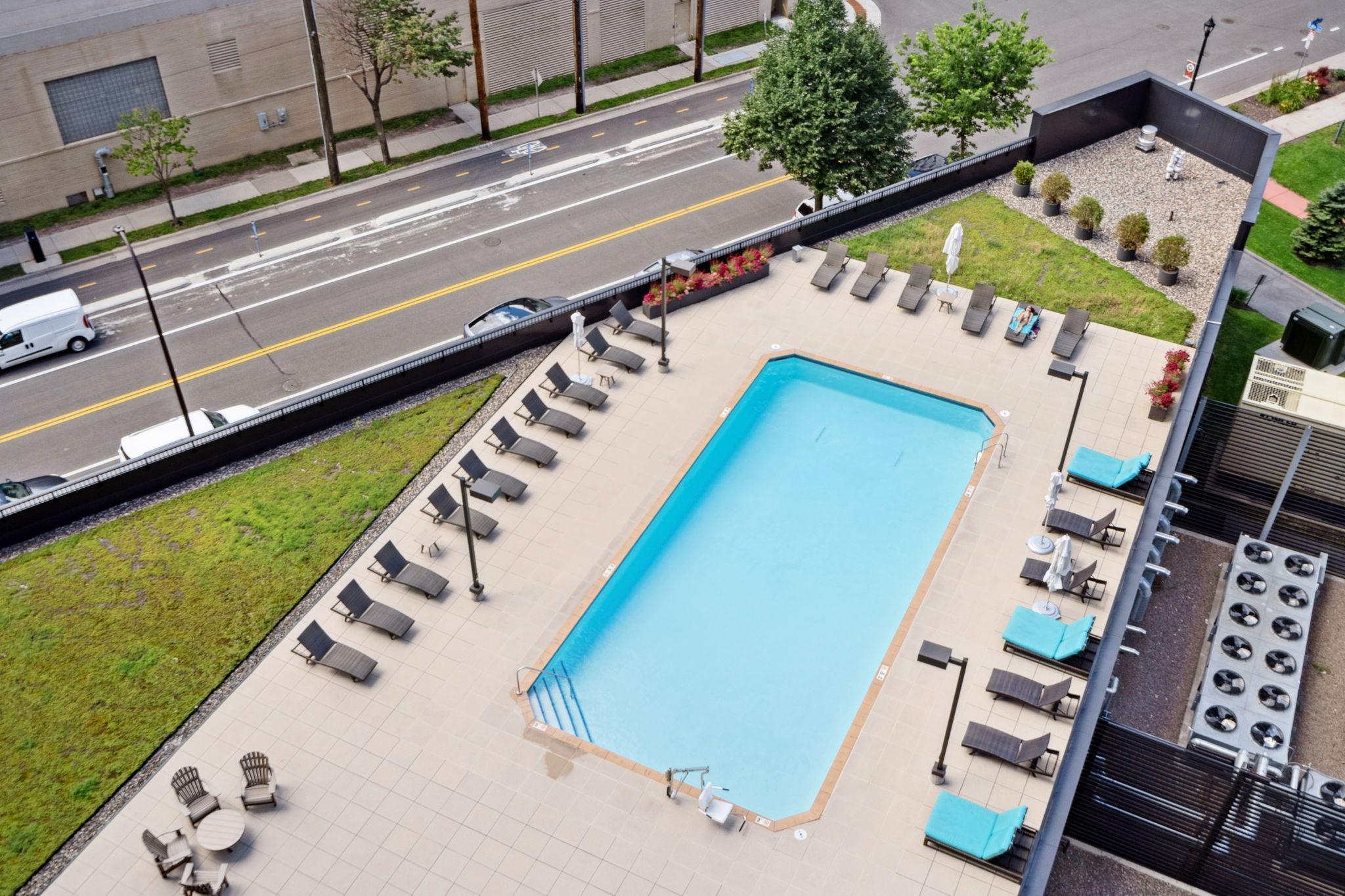 1240 S 2nd Street Unit: 906