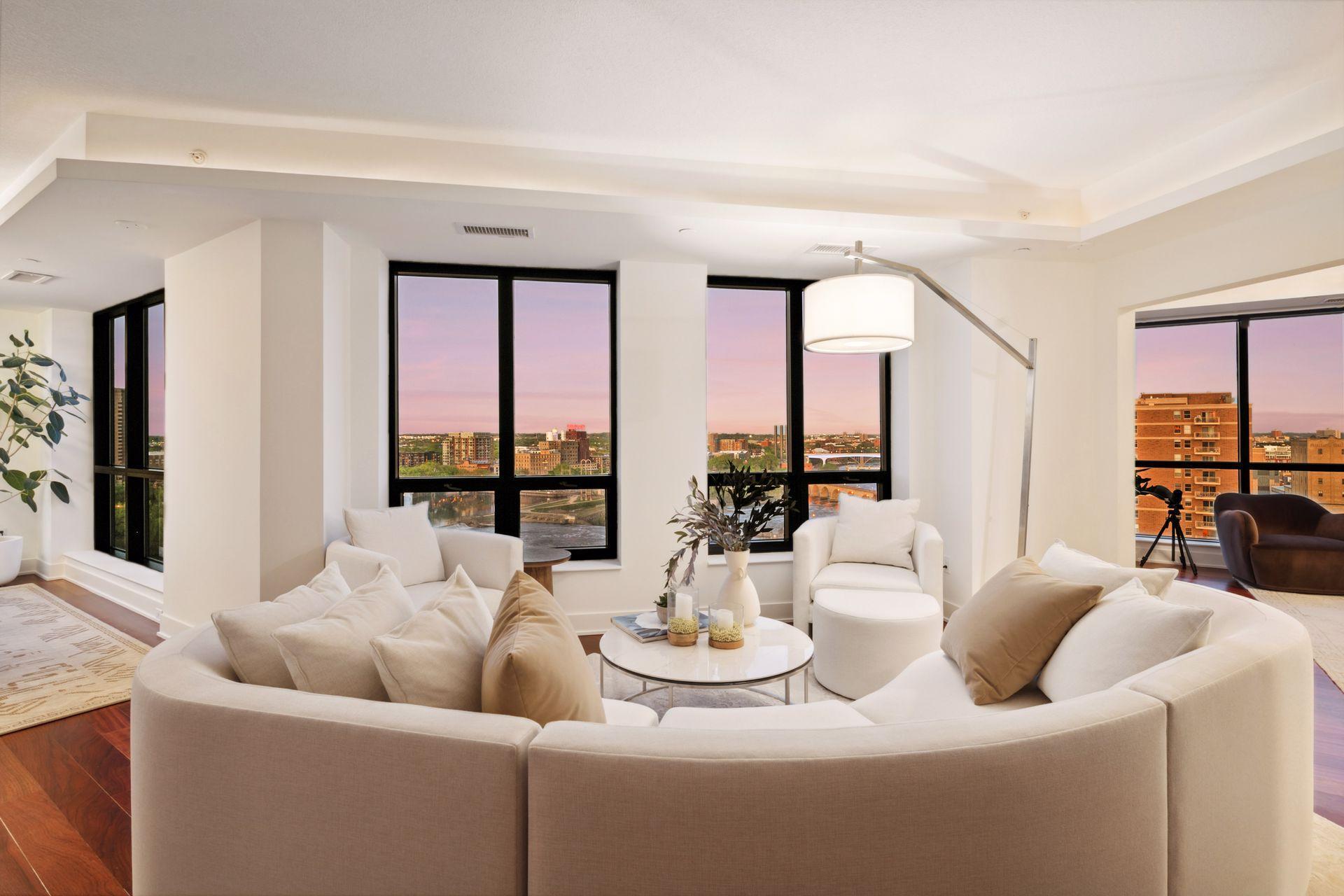 100 3rd Avenue S Unit: 1401