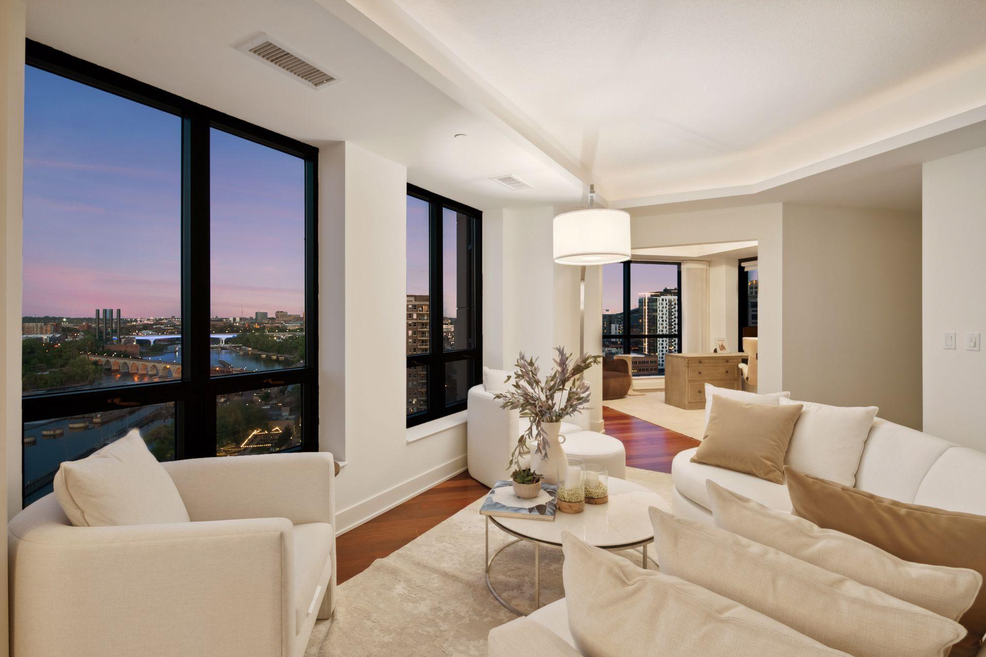 100 3rd Avenue S Unit: 1401