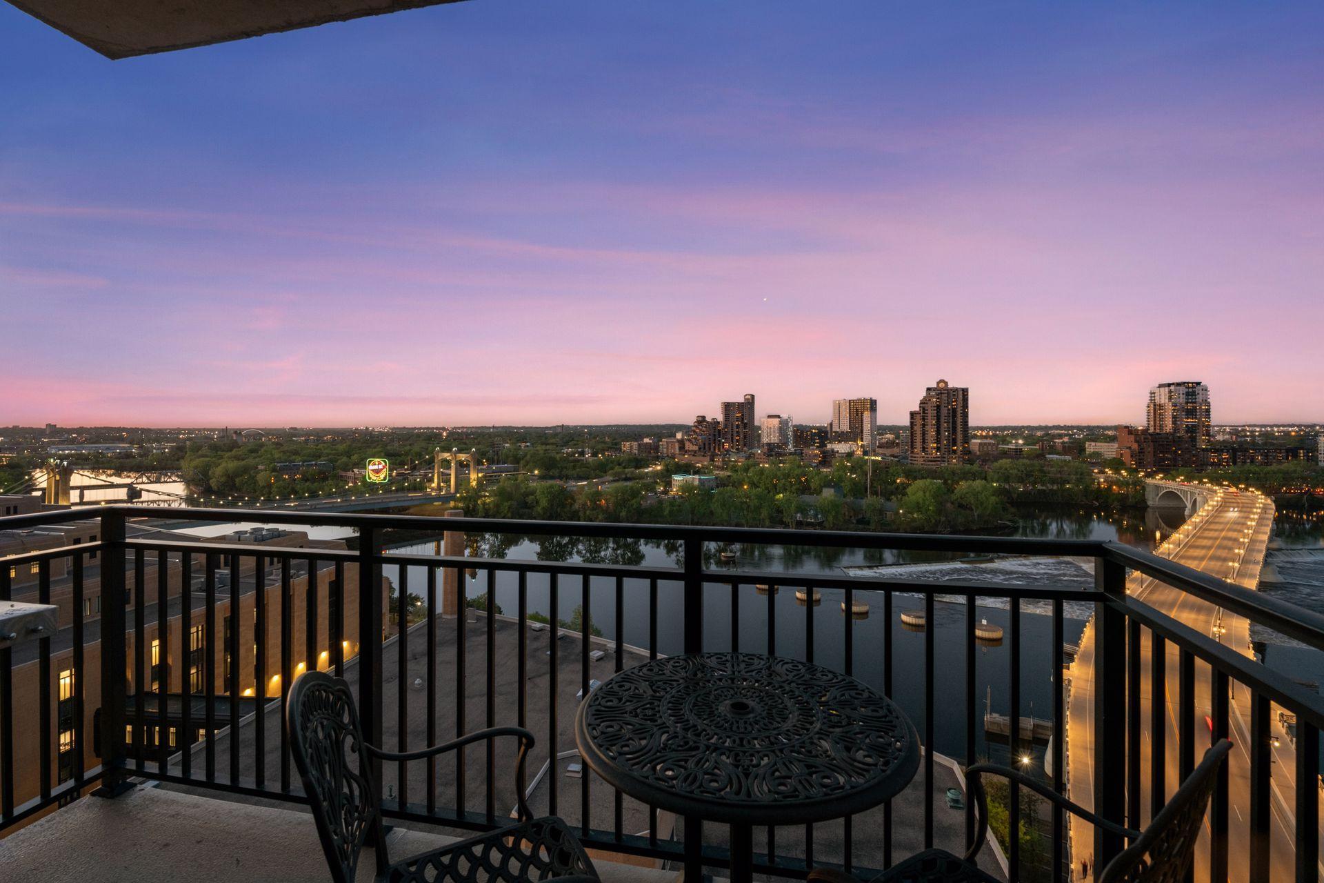 100 3rd Avenue S Unit: 1401