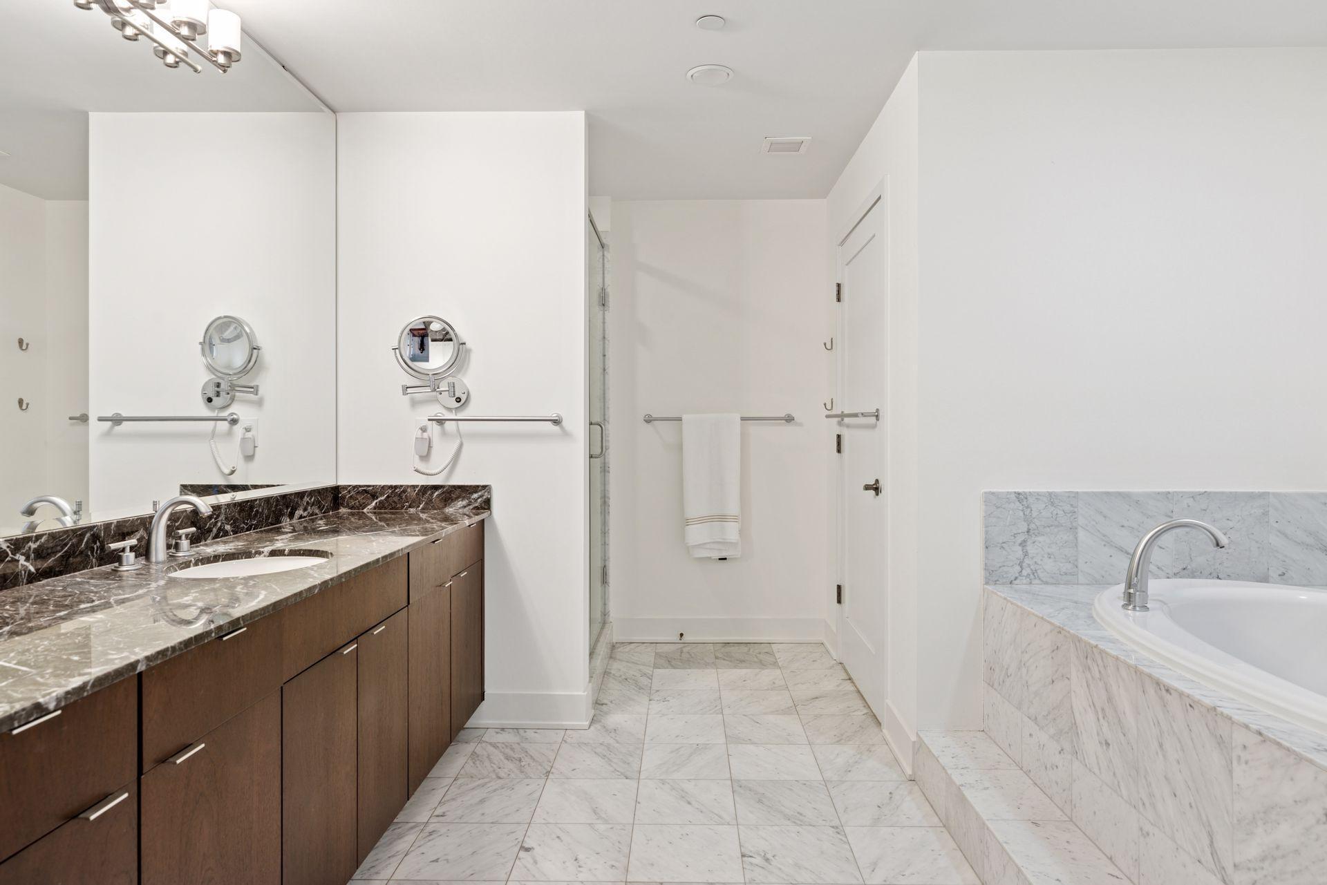 100 3rd Avenue S Unit: 1401
